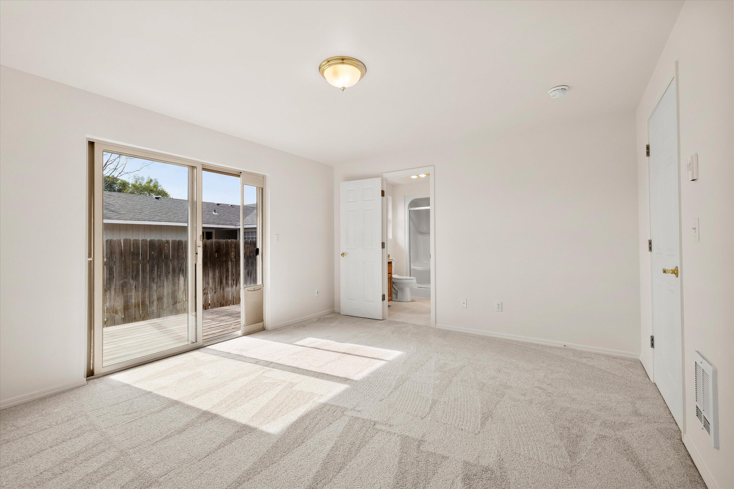 1614 SW Metolius Avenue