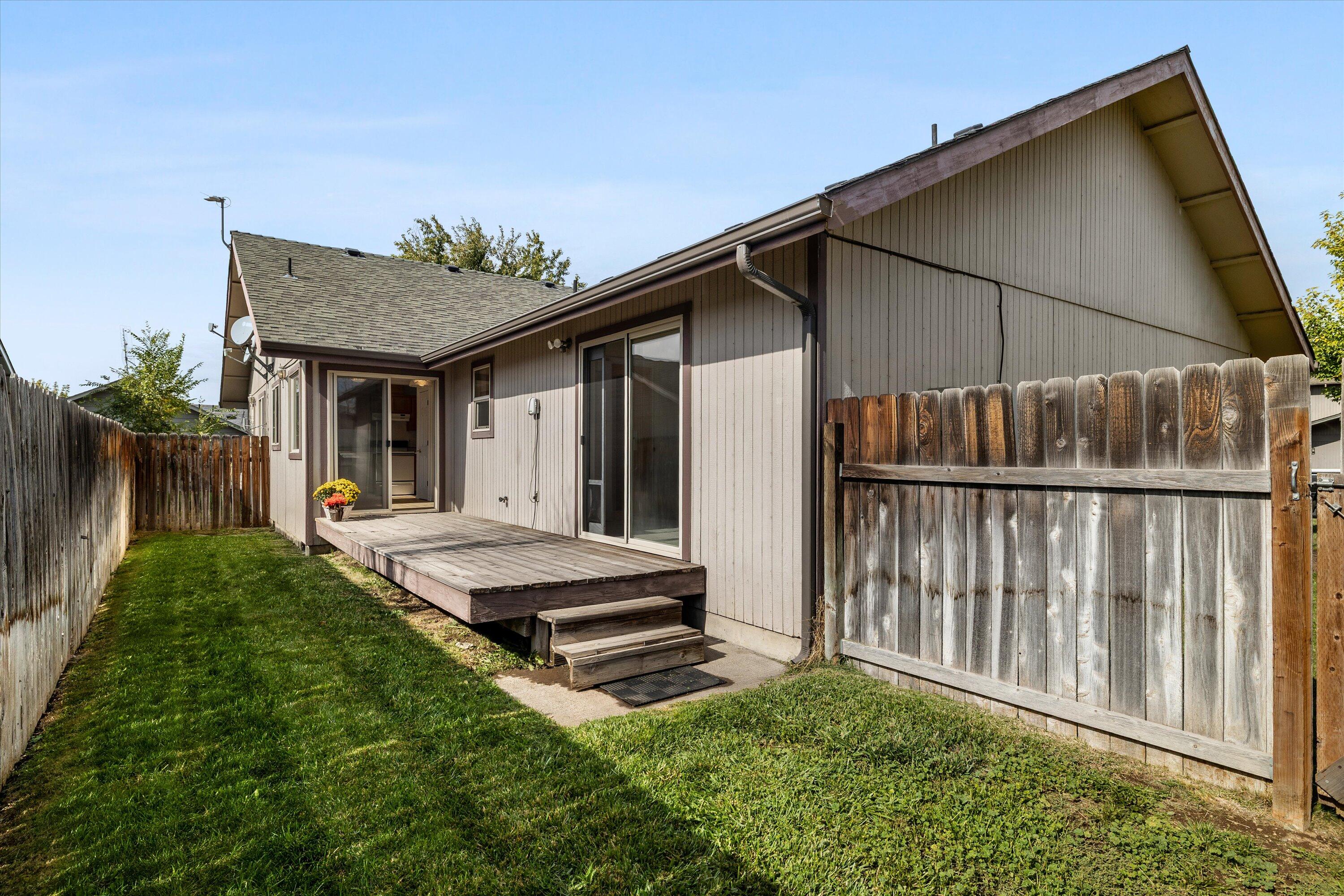 1614 SW Metolius Avenue