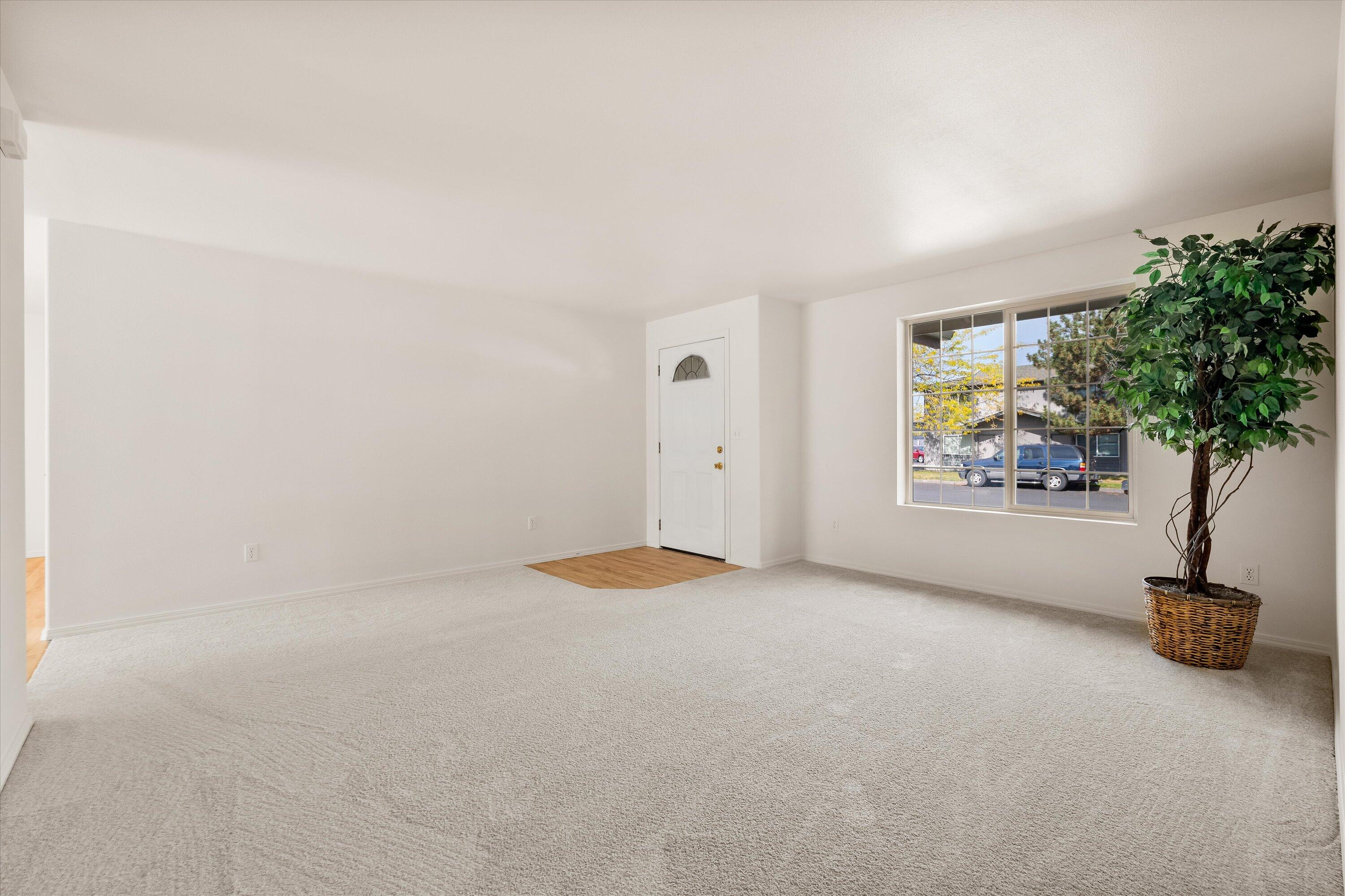 1614 SW Metolius Avenue