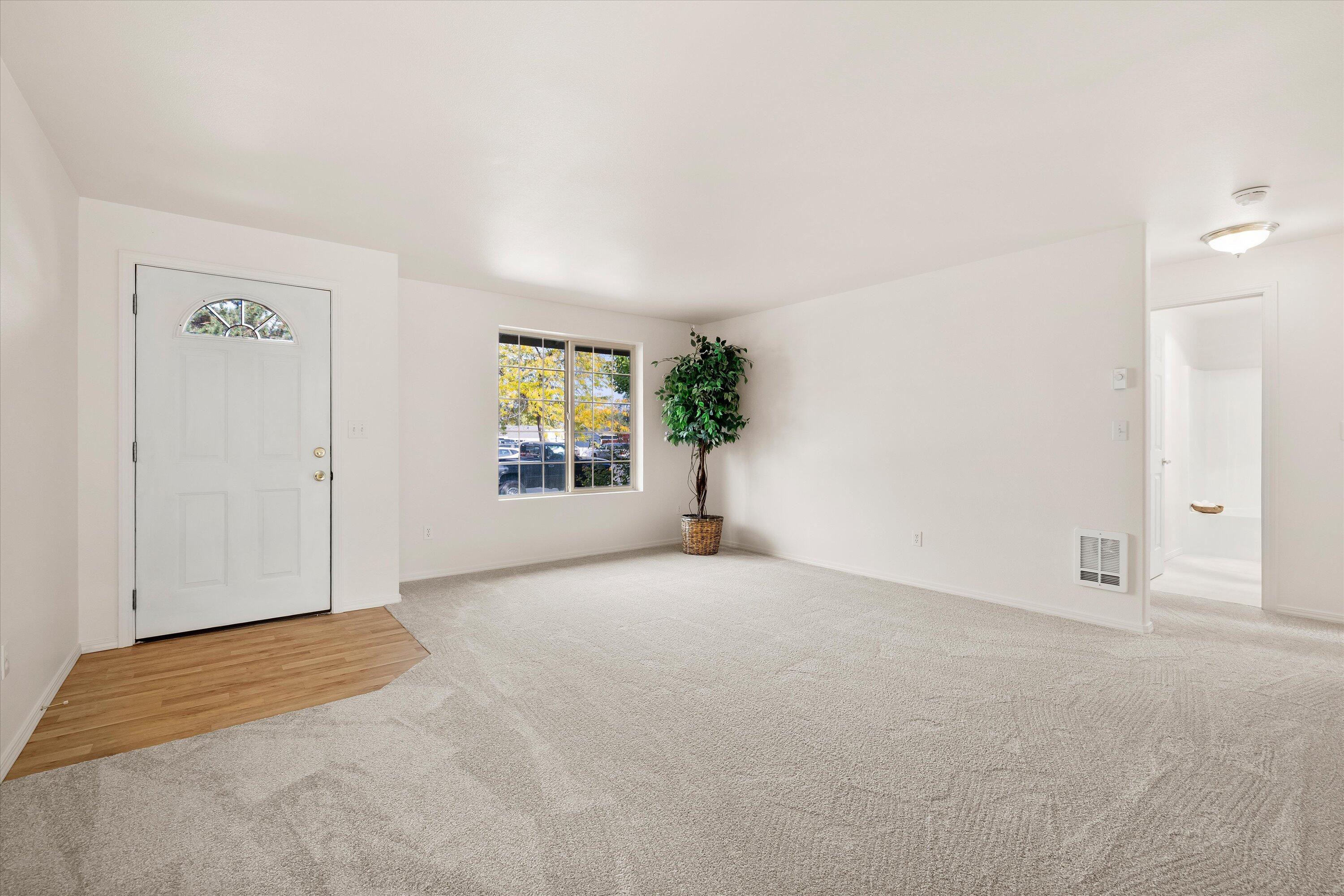 1614 SW Metolius Avenue