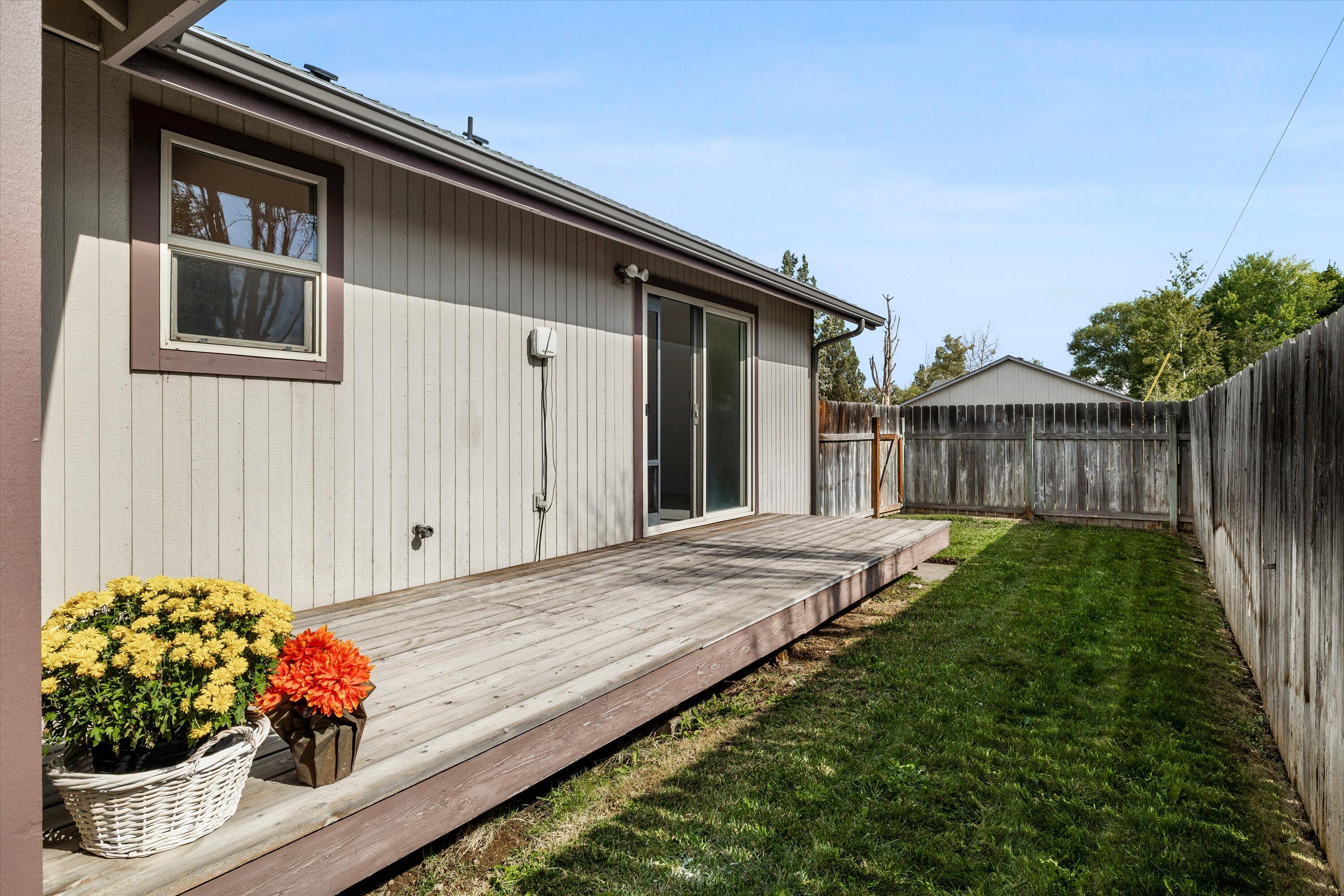 1614 SW Metolius Avenue