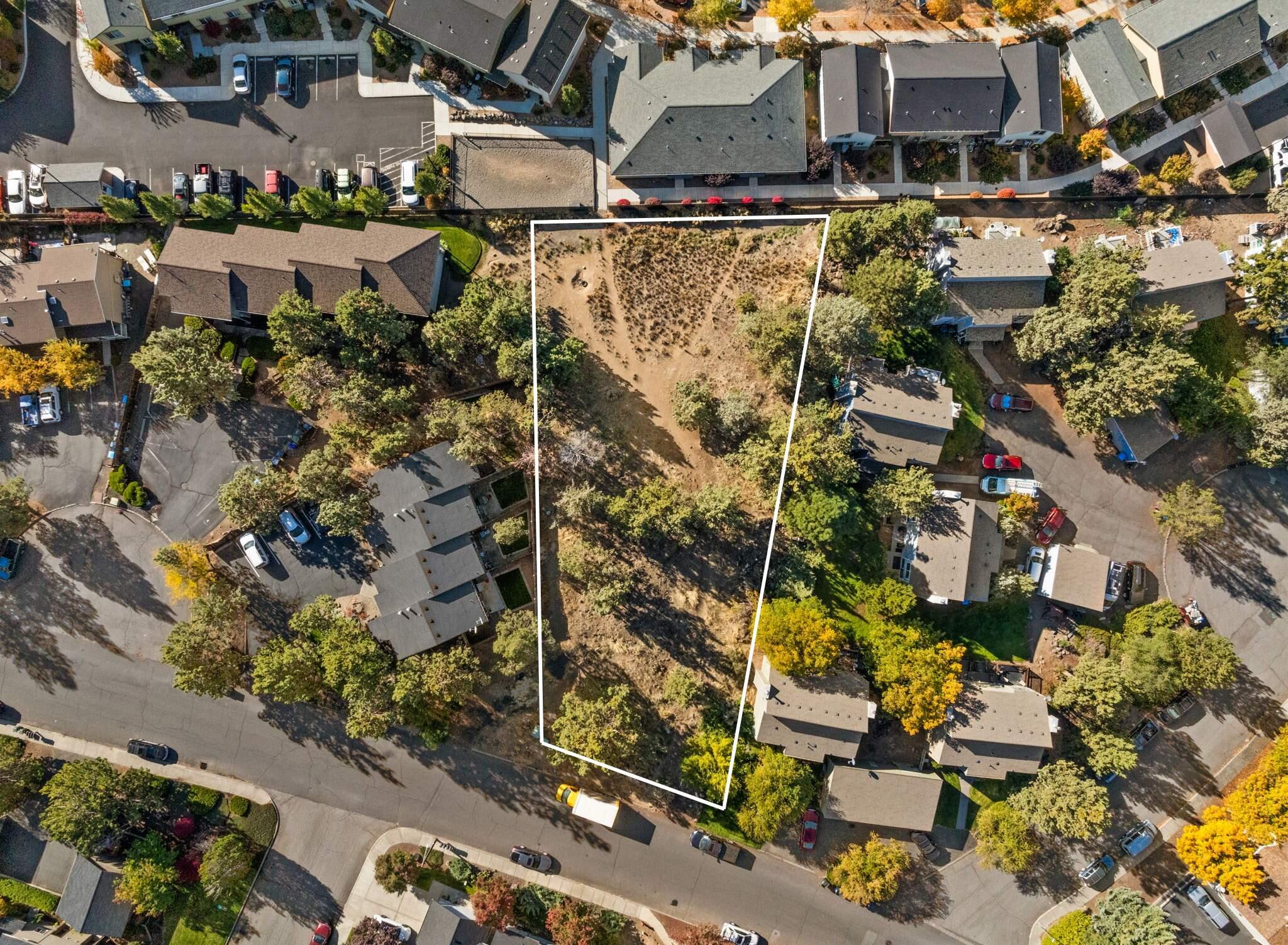 2101 NE Holliday Avenue