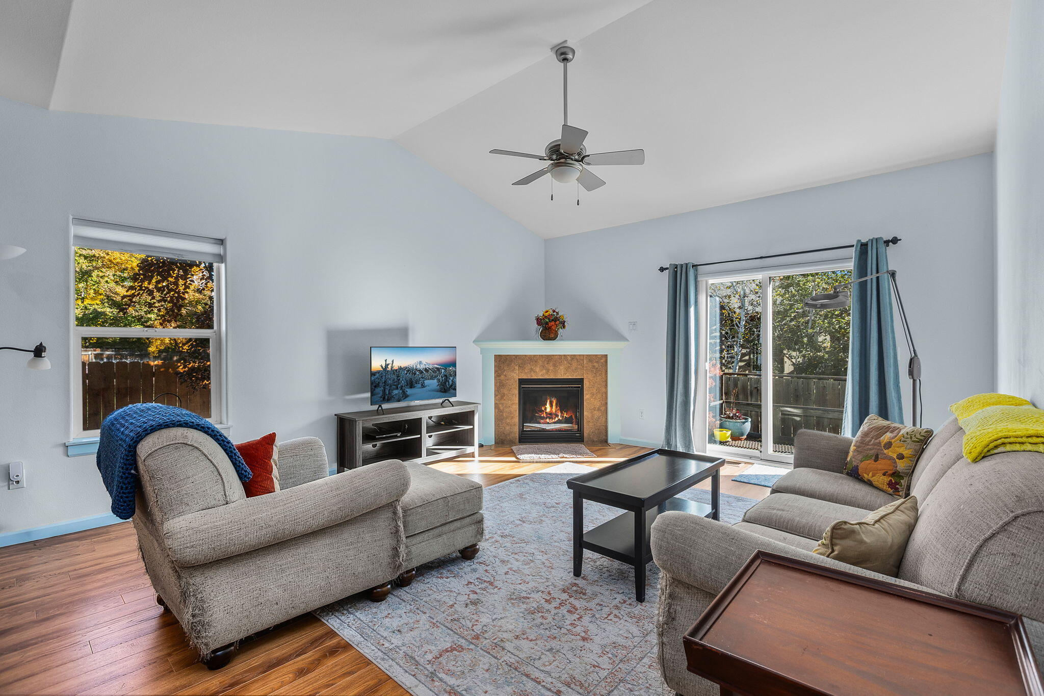 3280 NE Jonahs Court