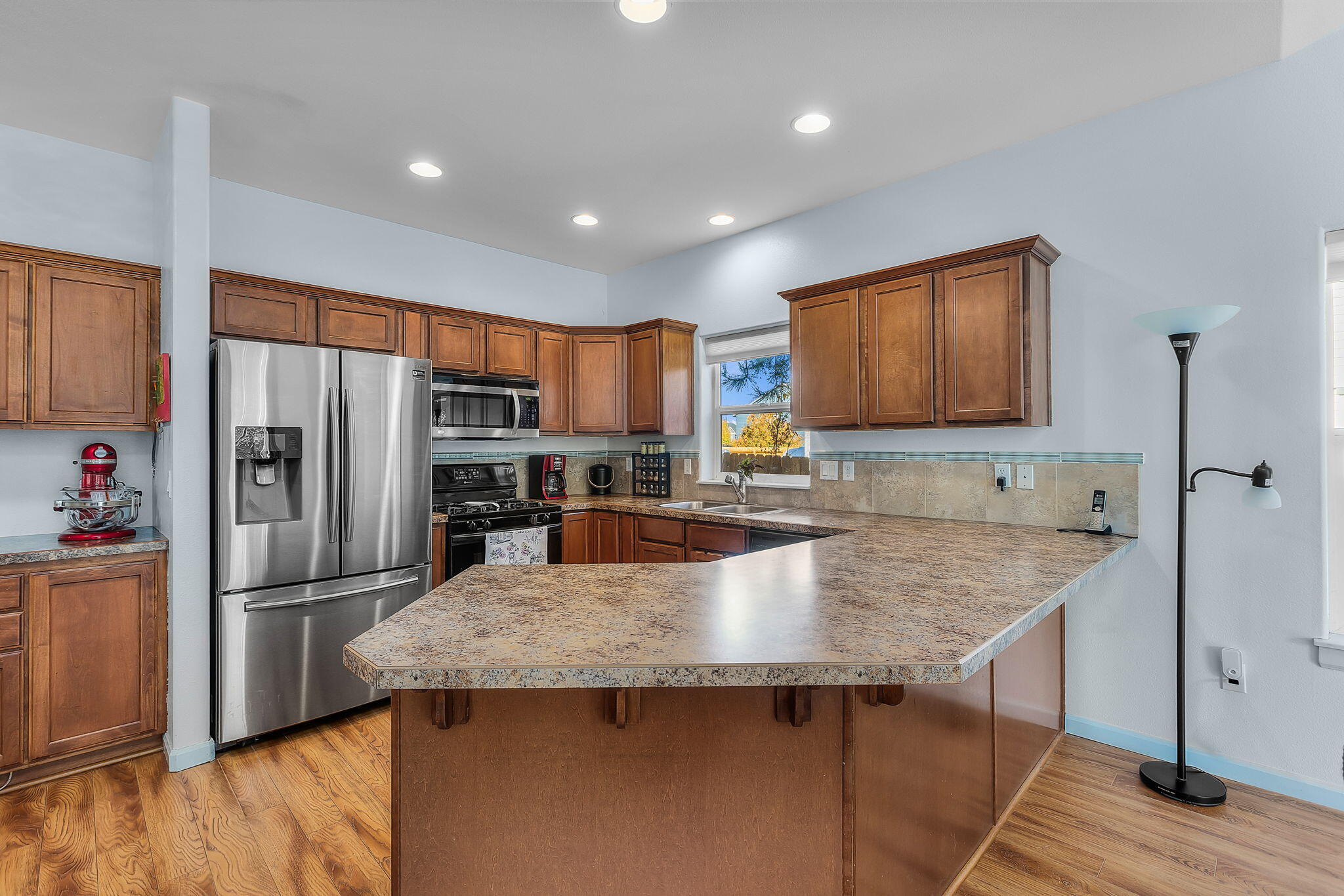 3280 NE Jonahs Court