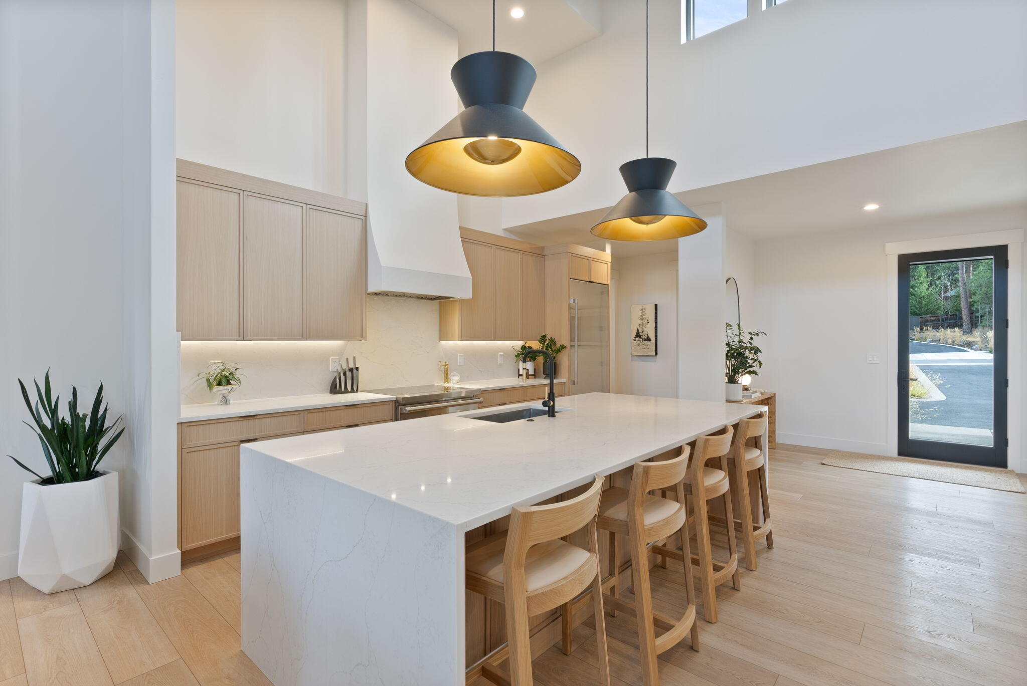 2947 NW Polarstar Avenue