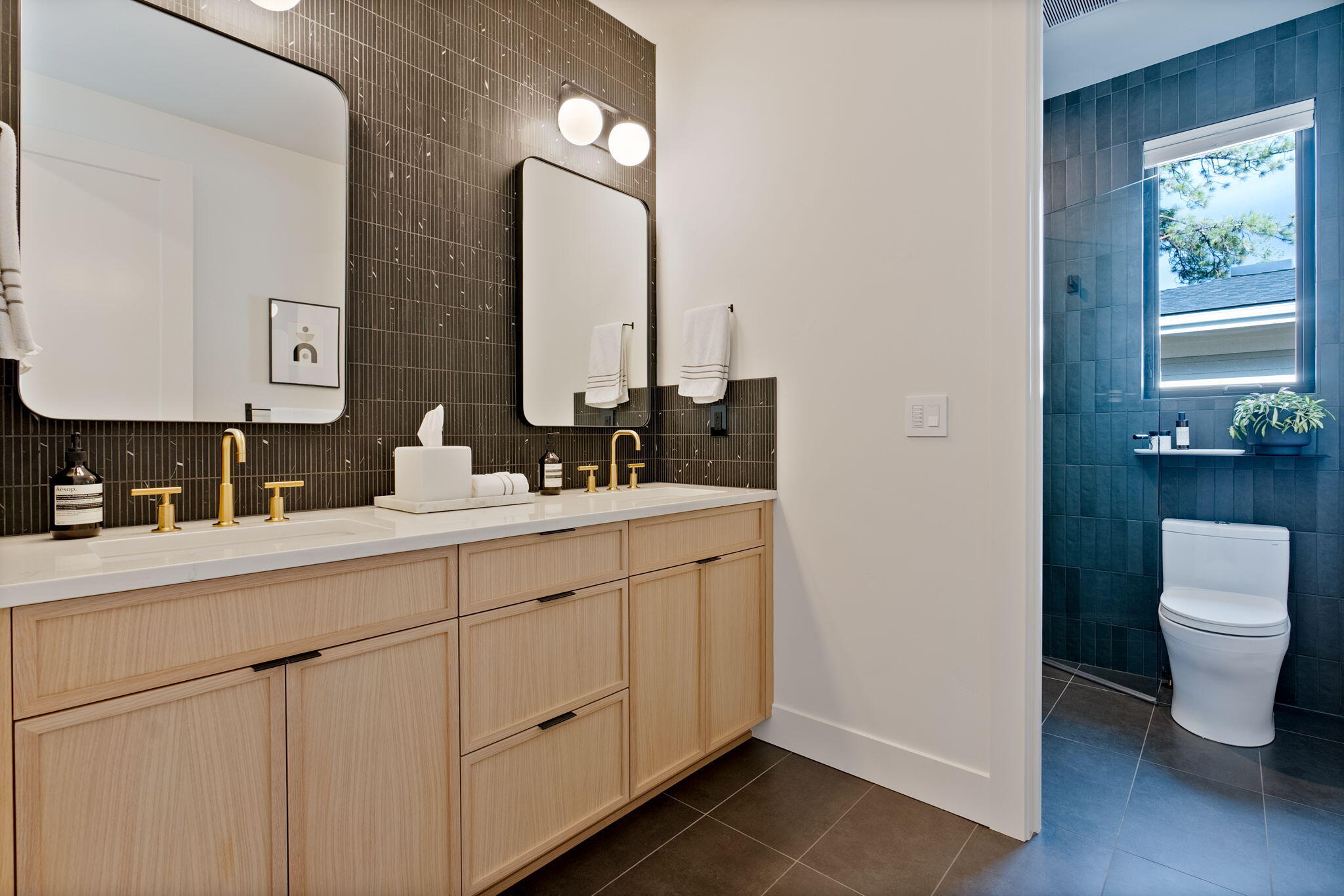 2947 NW Polarstar Avenue