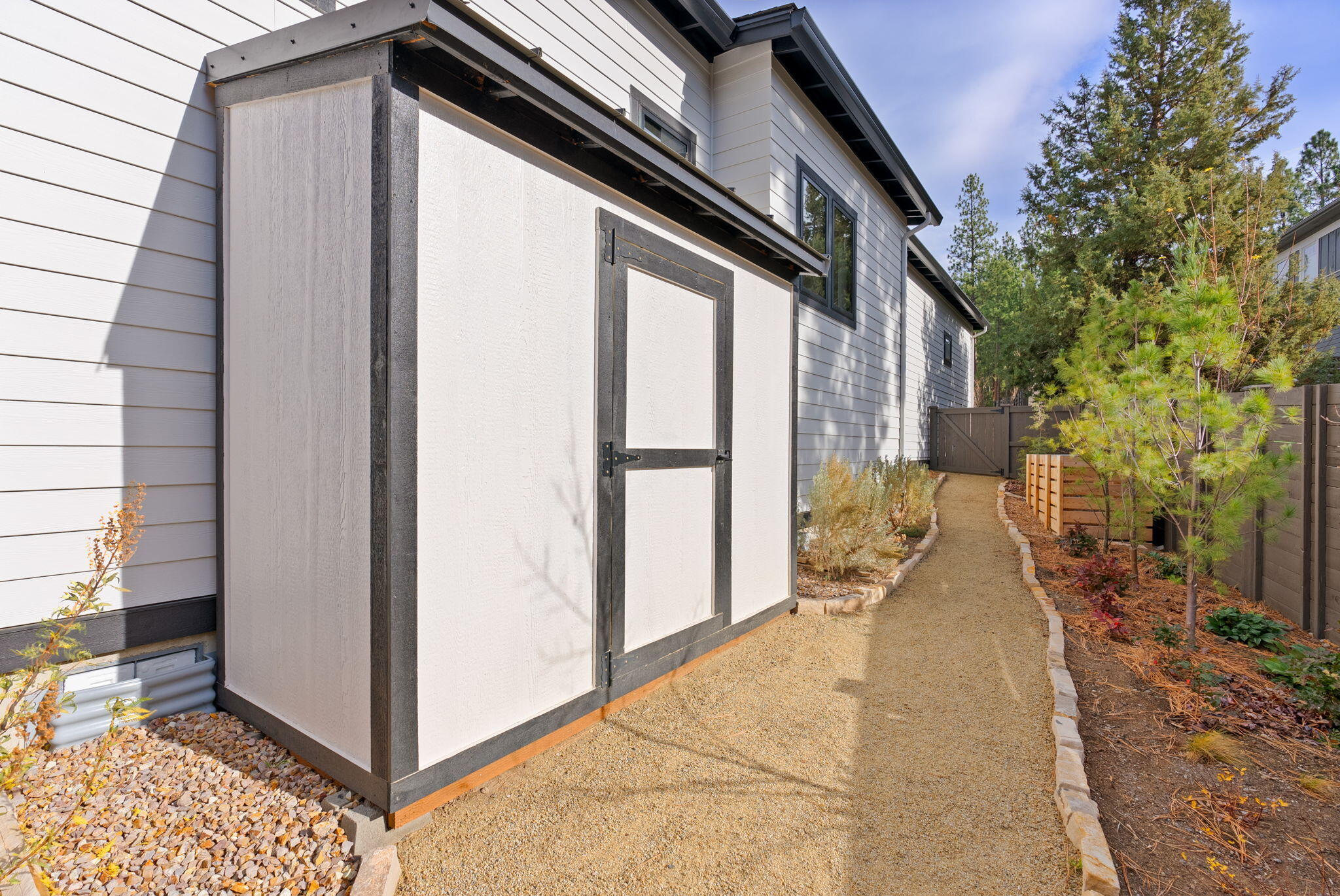 2947 NW Polarstar Avenue