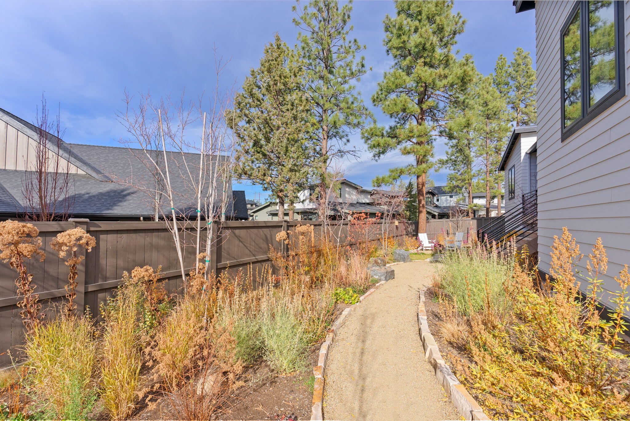 2947 NW Polarstar Avenue