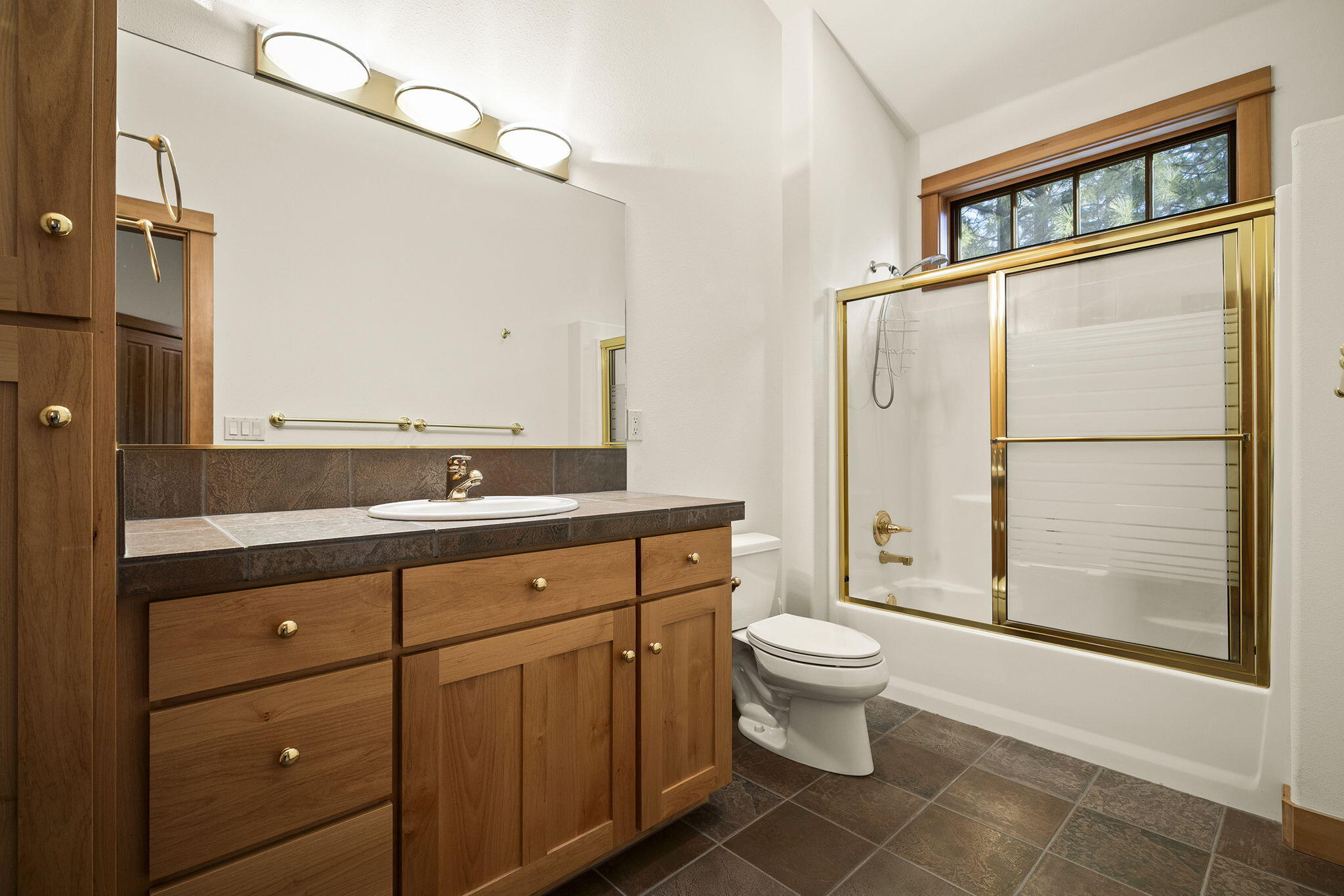 3338 NW Windwood Way