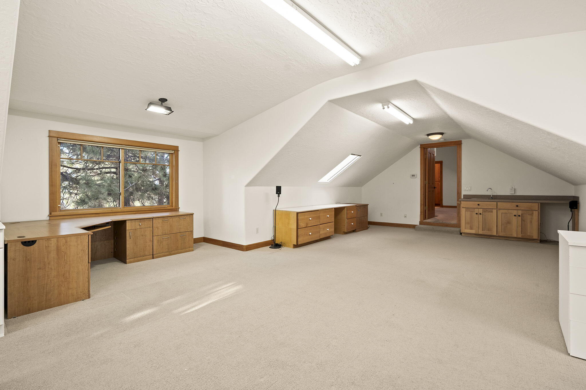 3338 NW Windwood Way