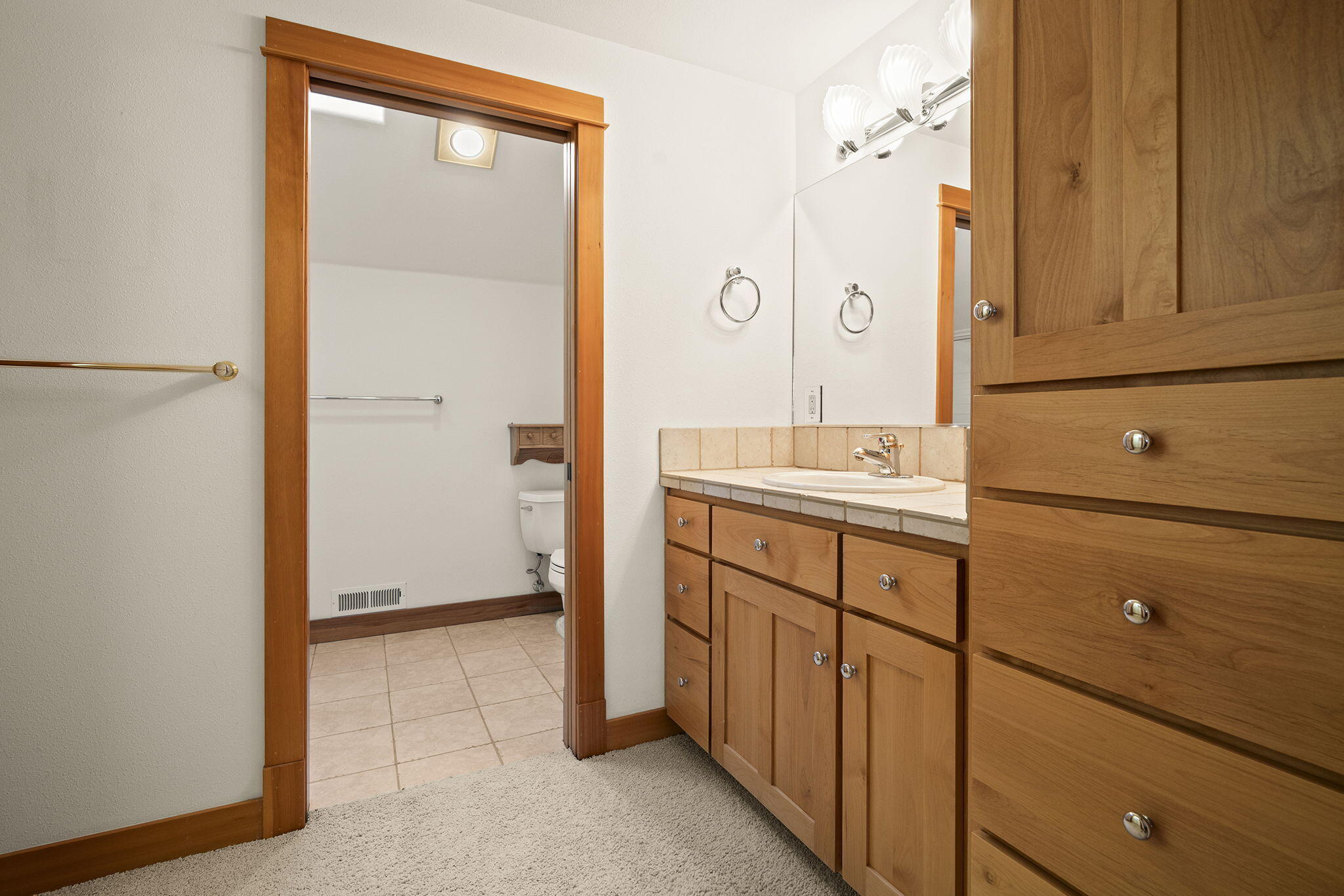 3338 NW Windwood Way