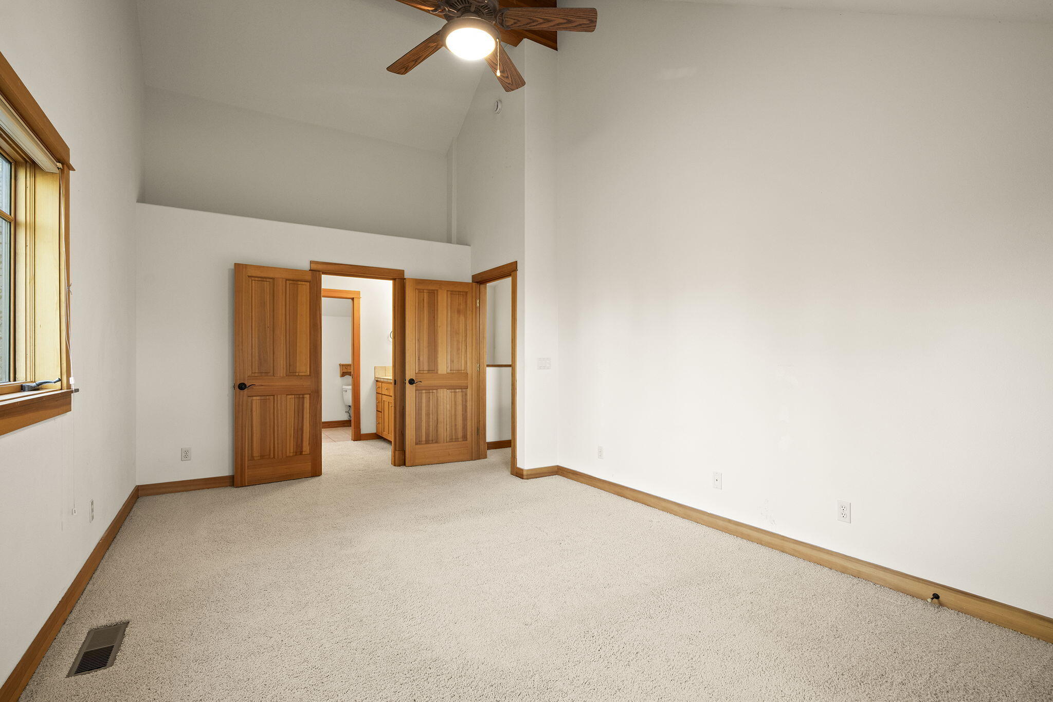 3338 NW Windwood Way