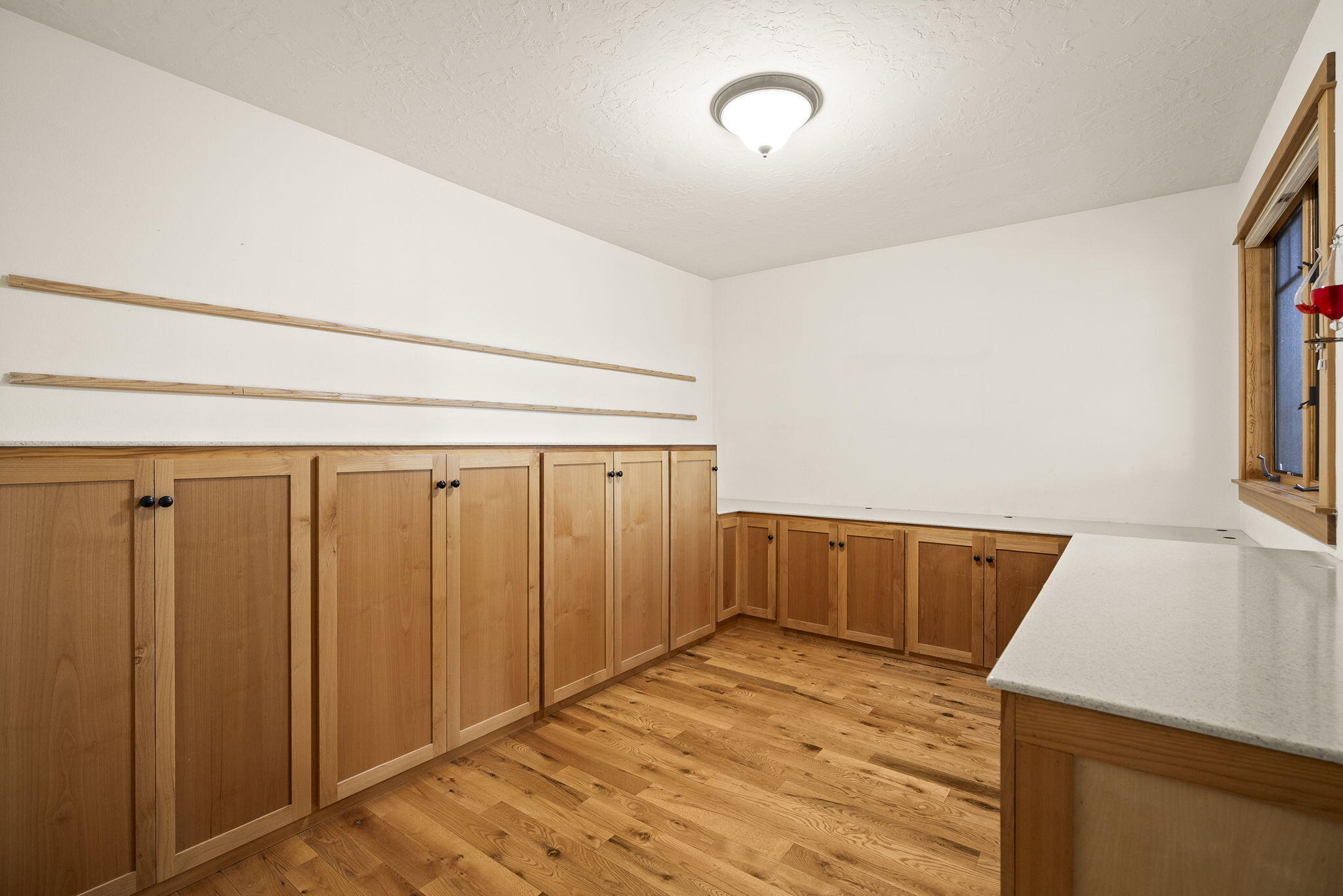 3338 NW Windwood Way