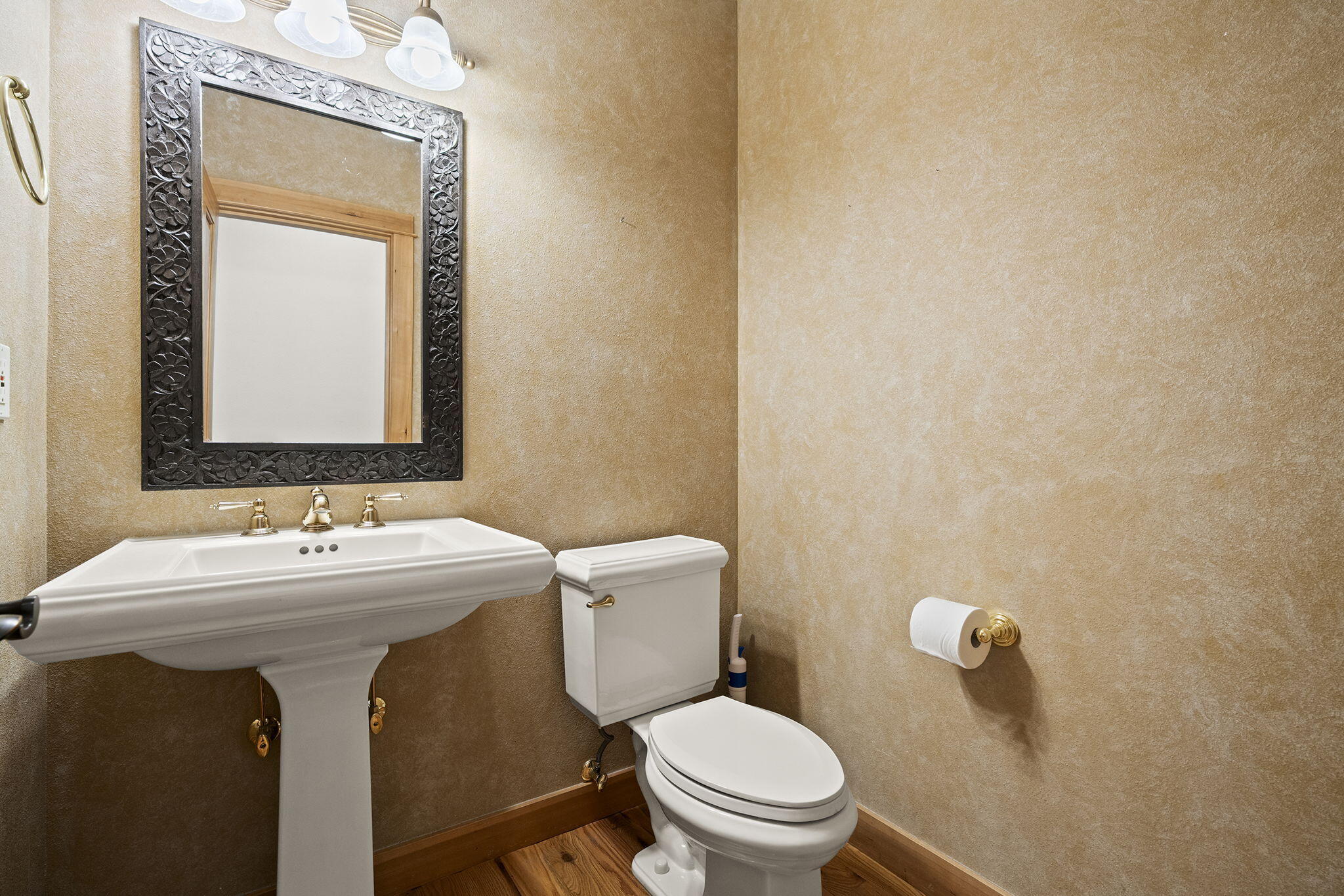 3338 NW Windwood Way