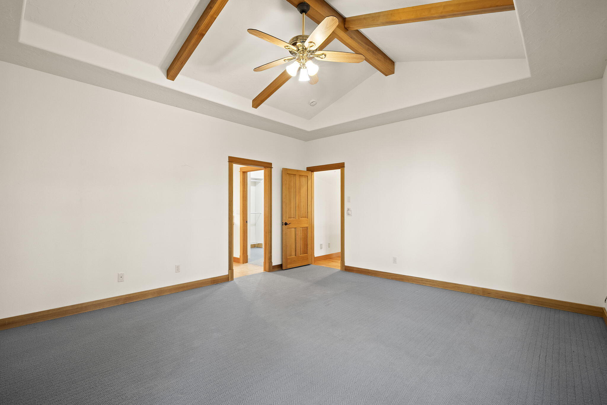 3338 NW Windwood Way