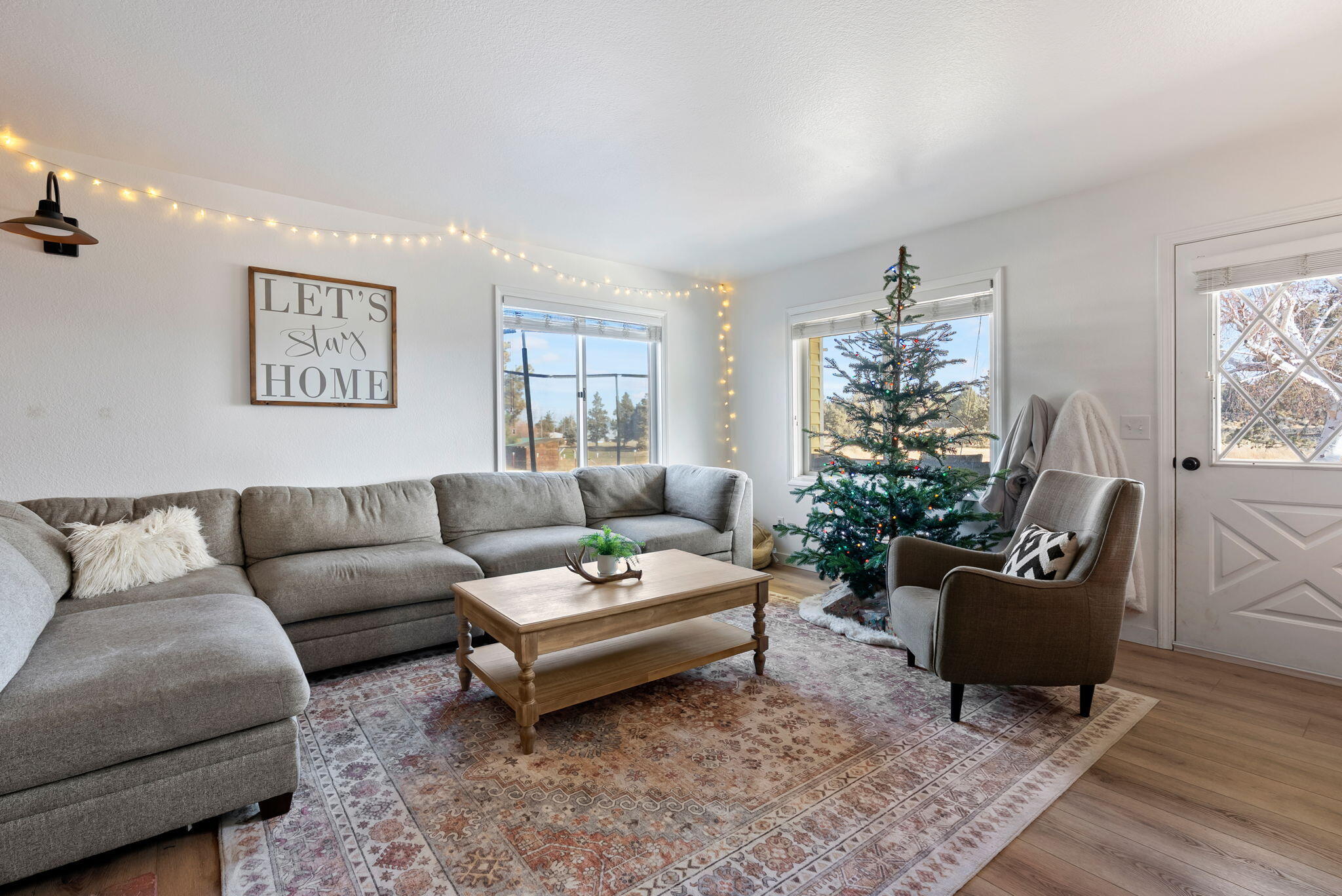 63210 Deschutes Market Road