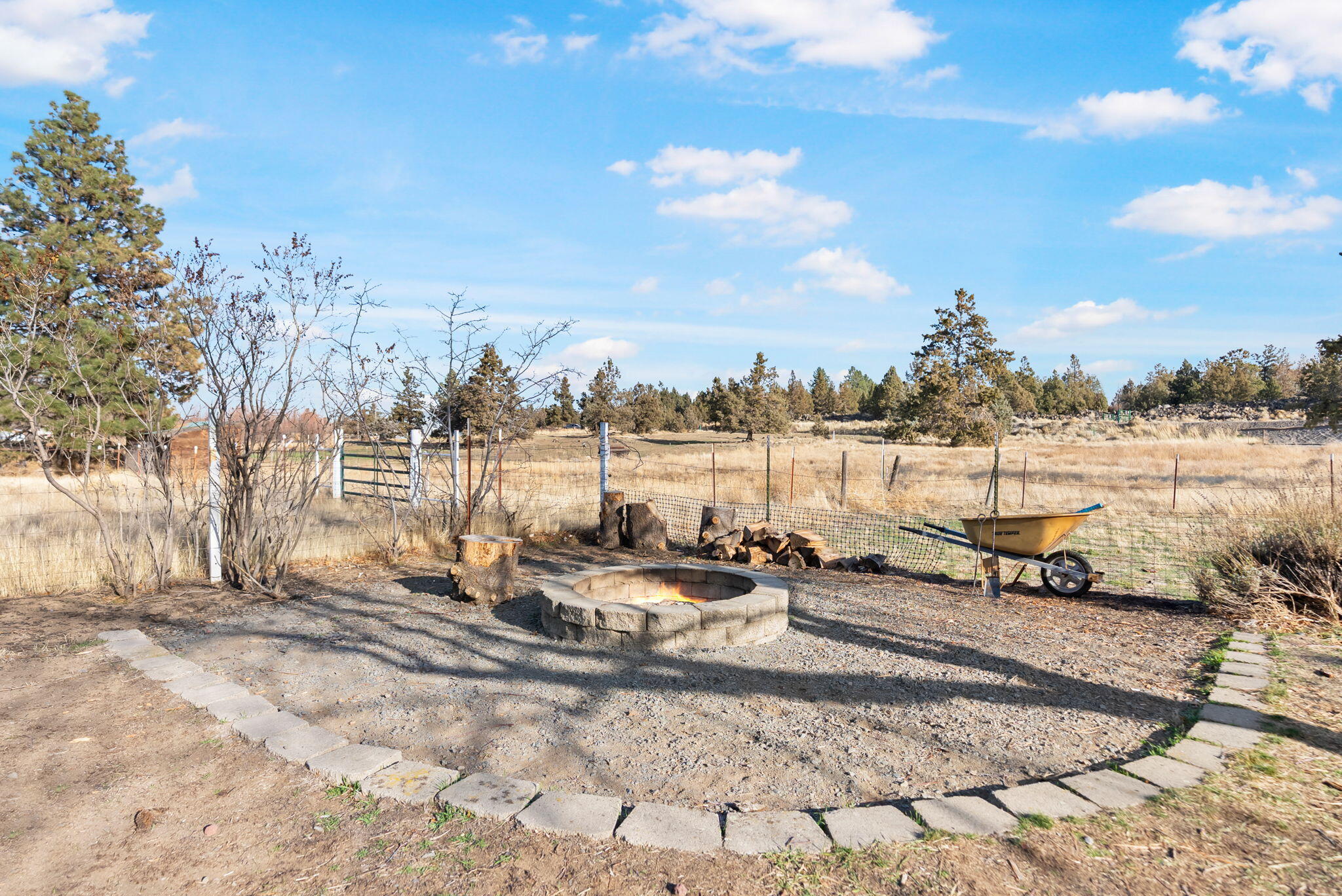 63210 Deschutes Market Road