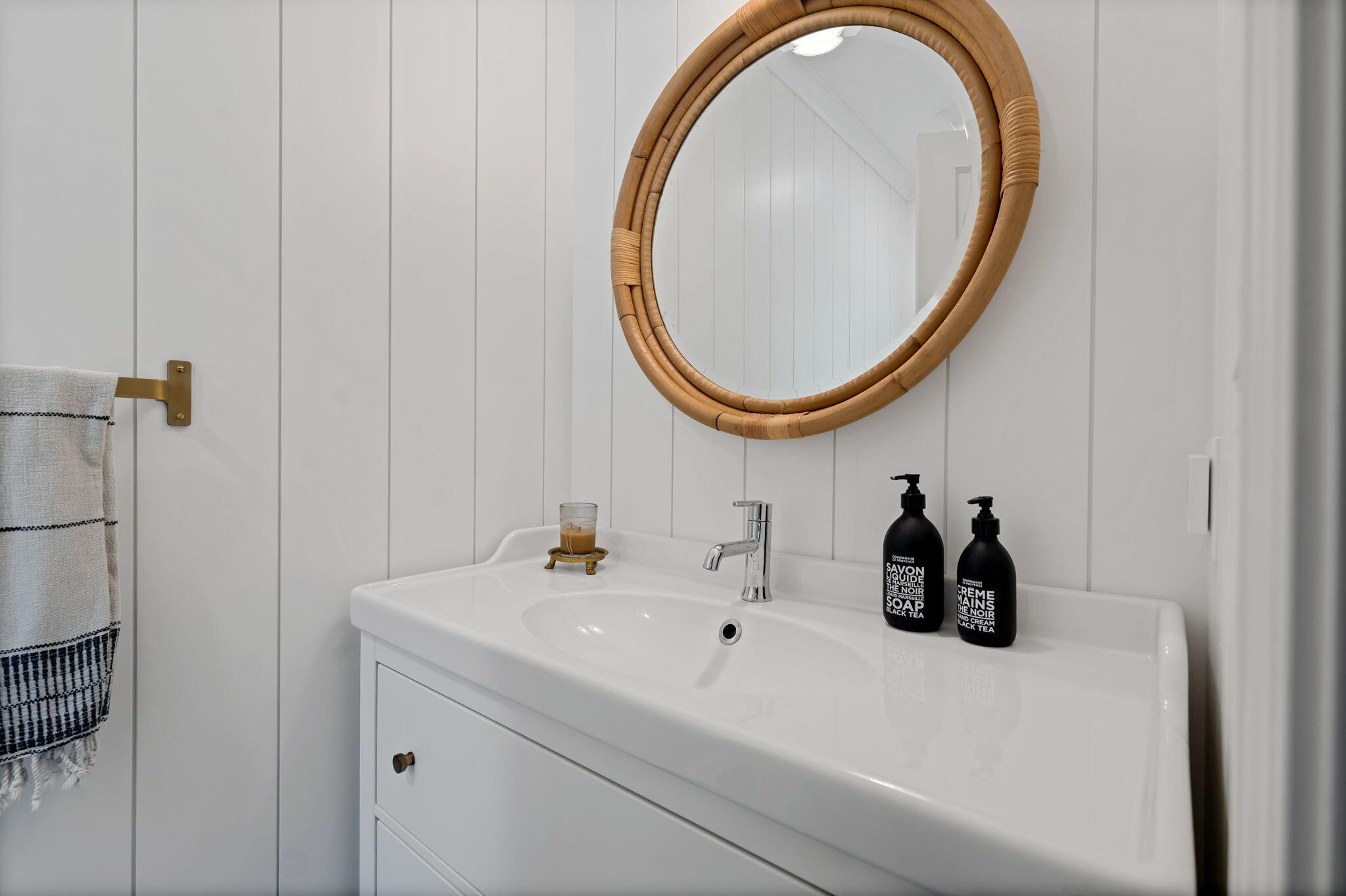 2256 NW Eastes Street