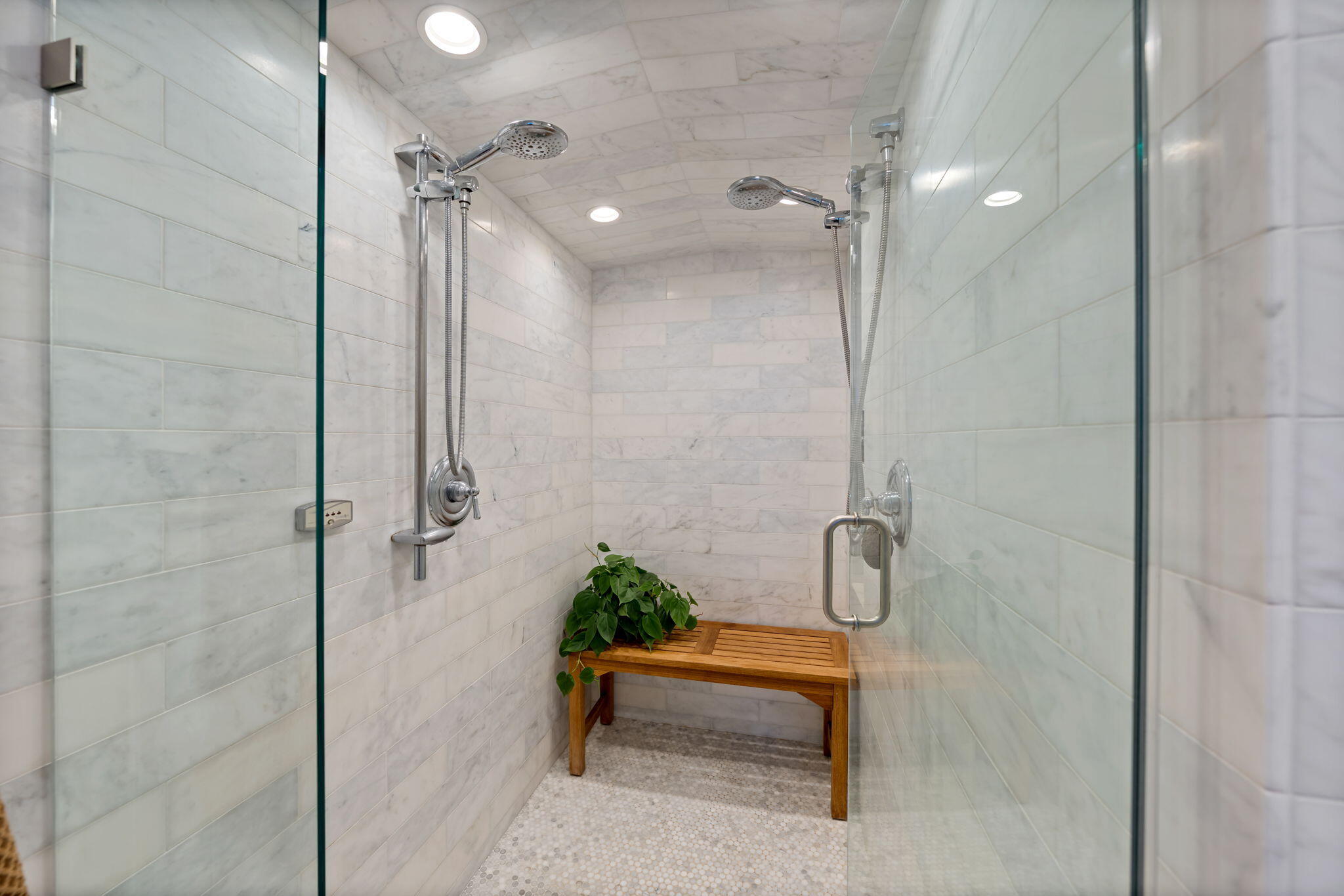 2256 NW Eastes Street