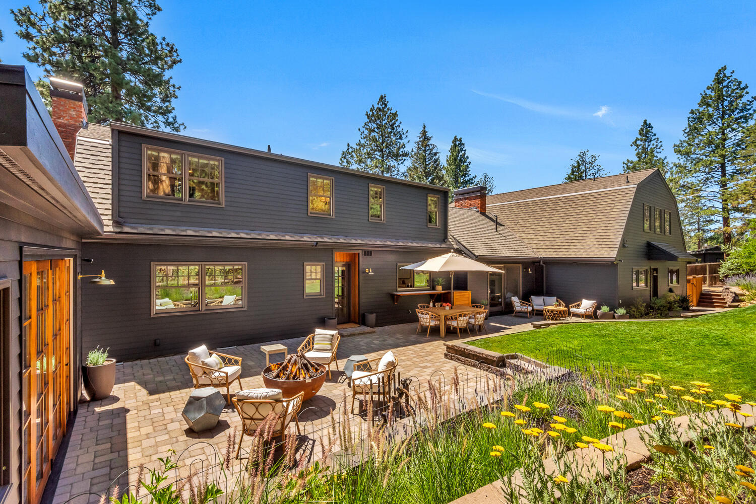 2256 NW Eastes Street