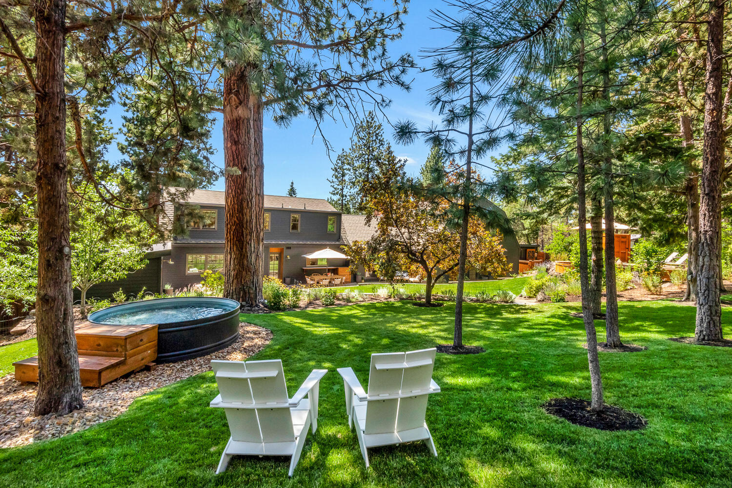 2256 NW Eastes Street