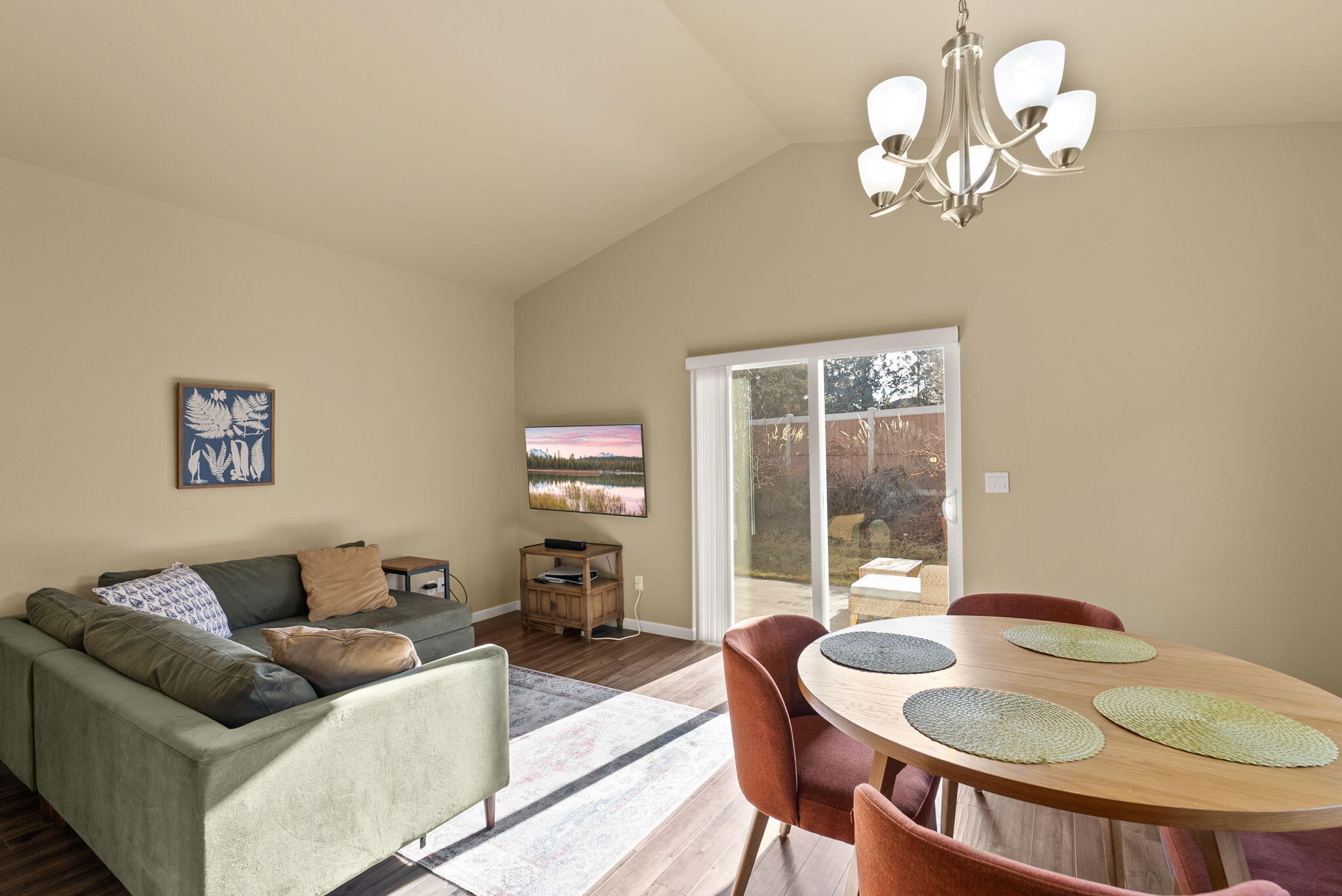 664 SE Reed Market Road