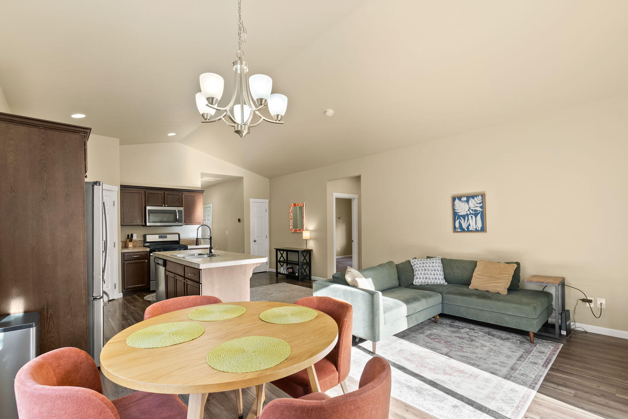 664 SE Reed Market Road