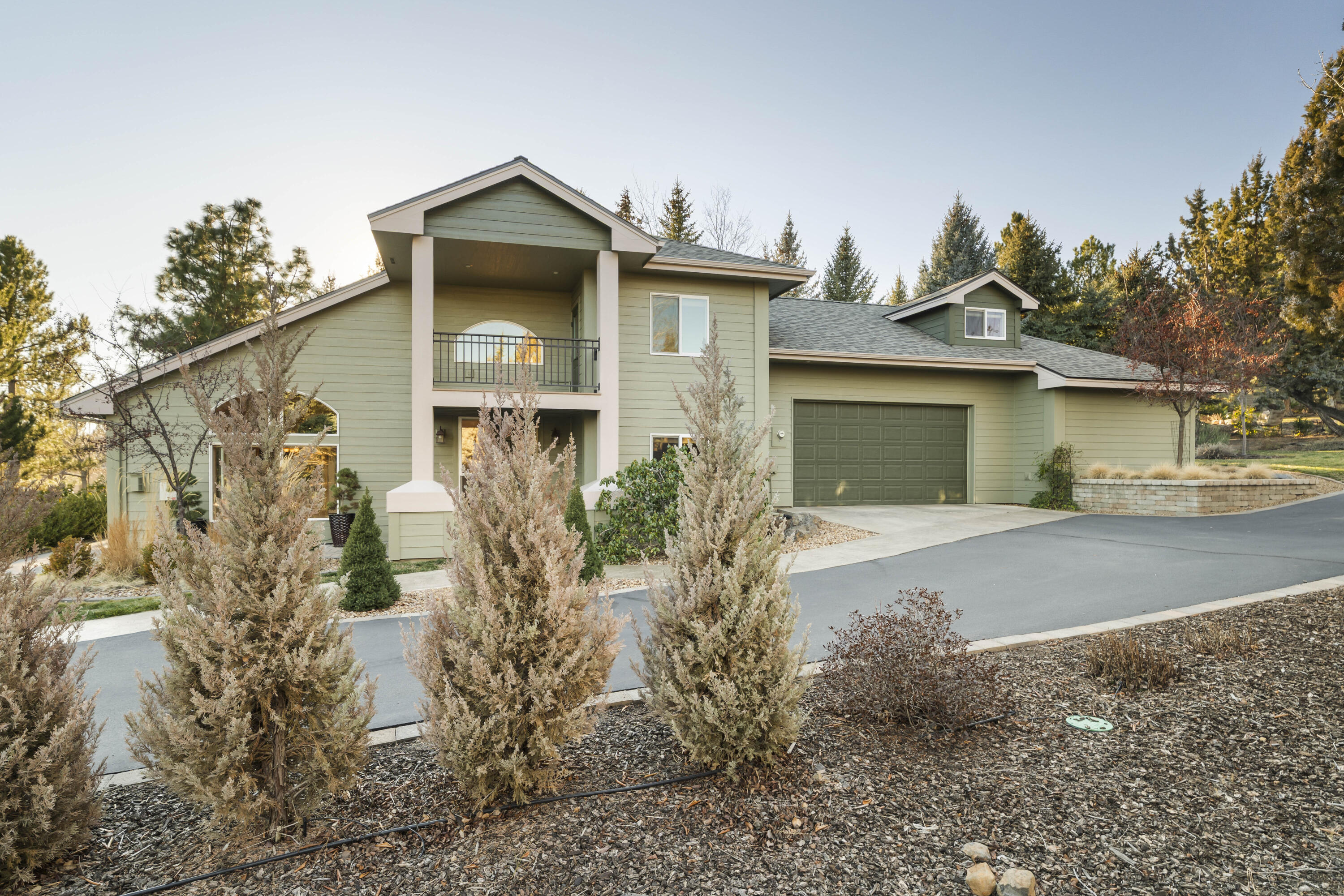 1895 Murrelet Drive