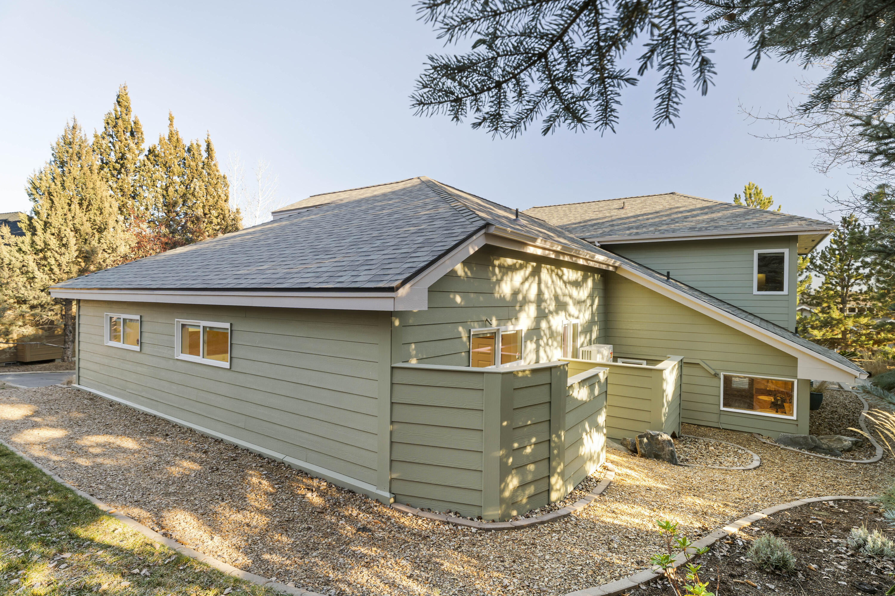 1895 Murrelet Drive