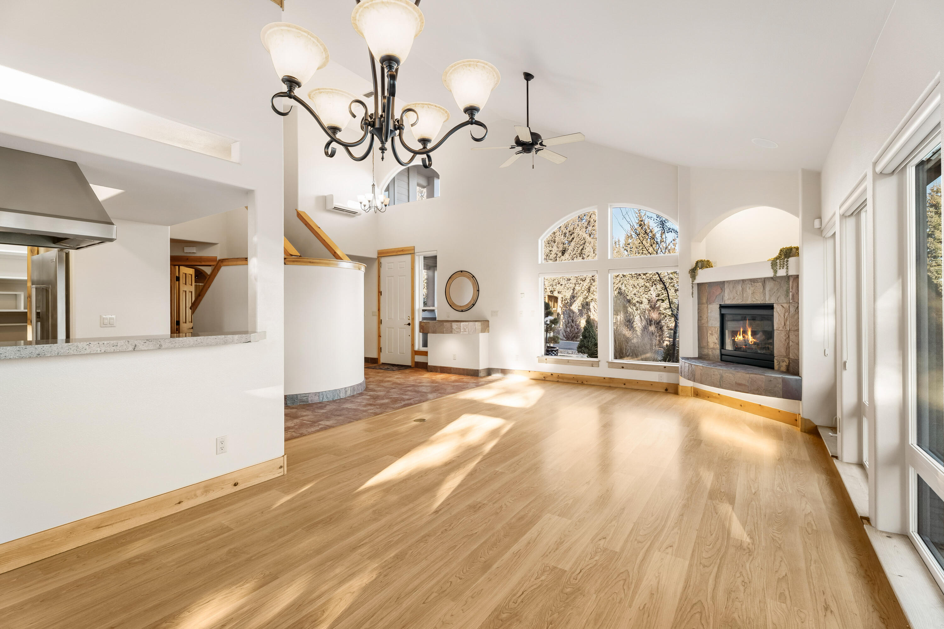 1895 Murrelet Drive