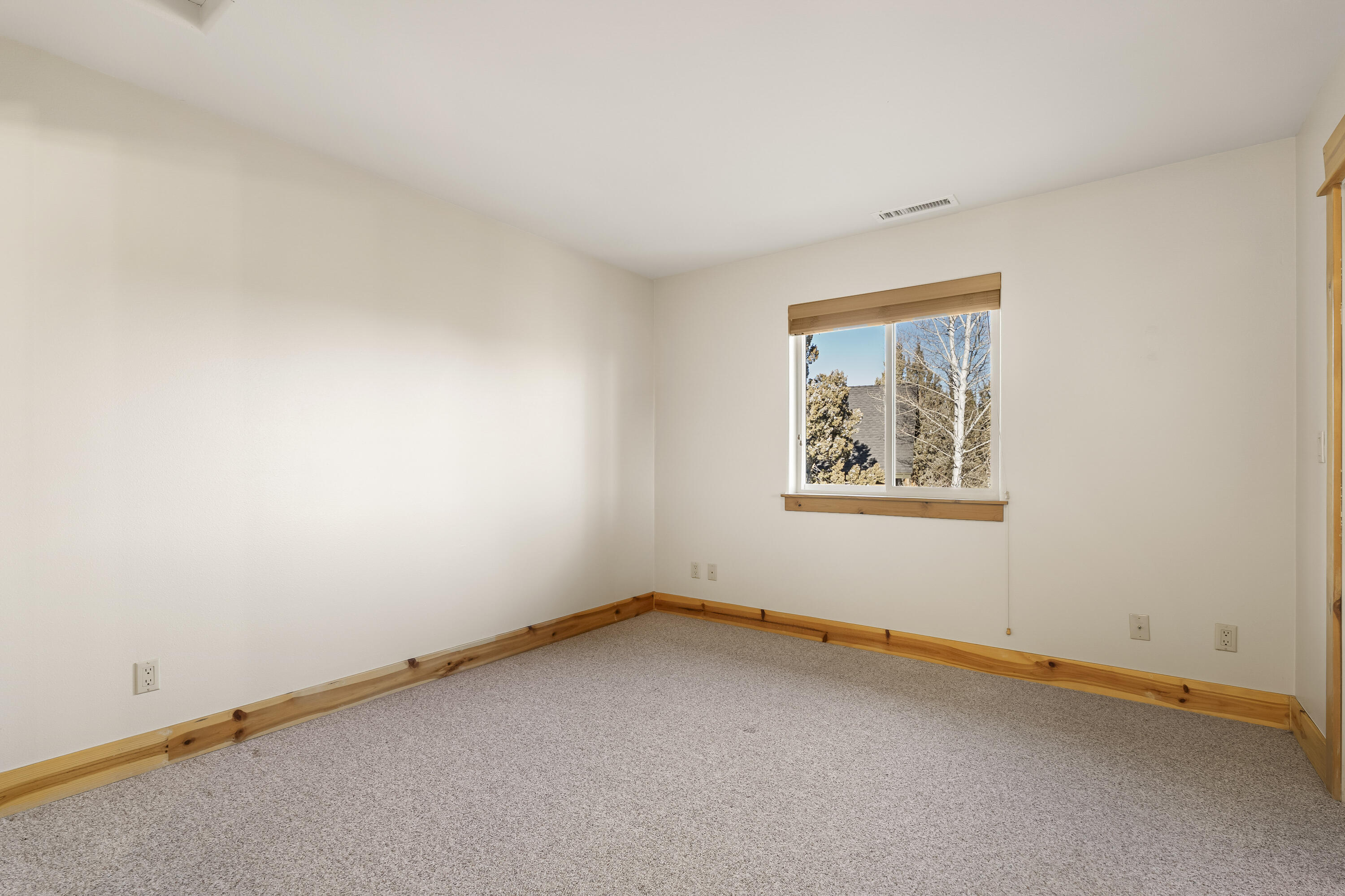 1895 Murrelet Drive