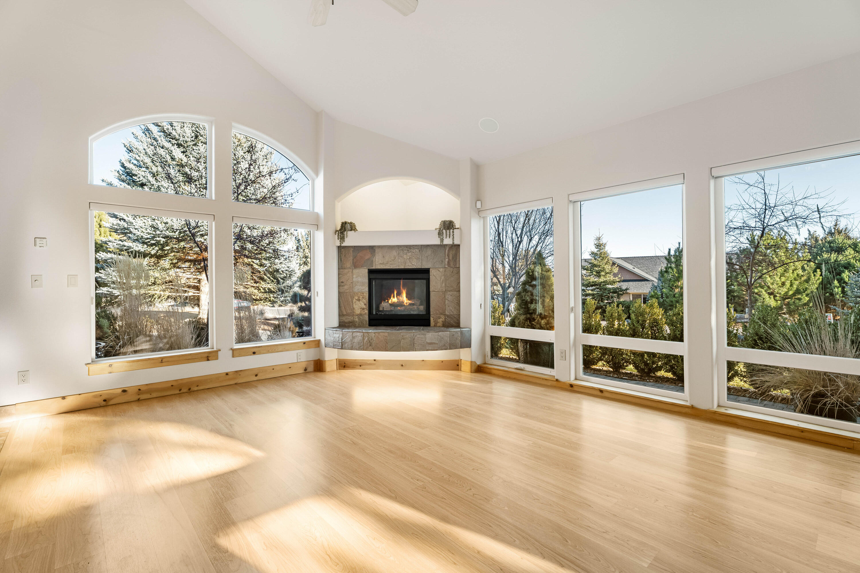 1895 Murrelet Drive