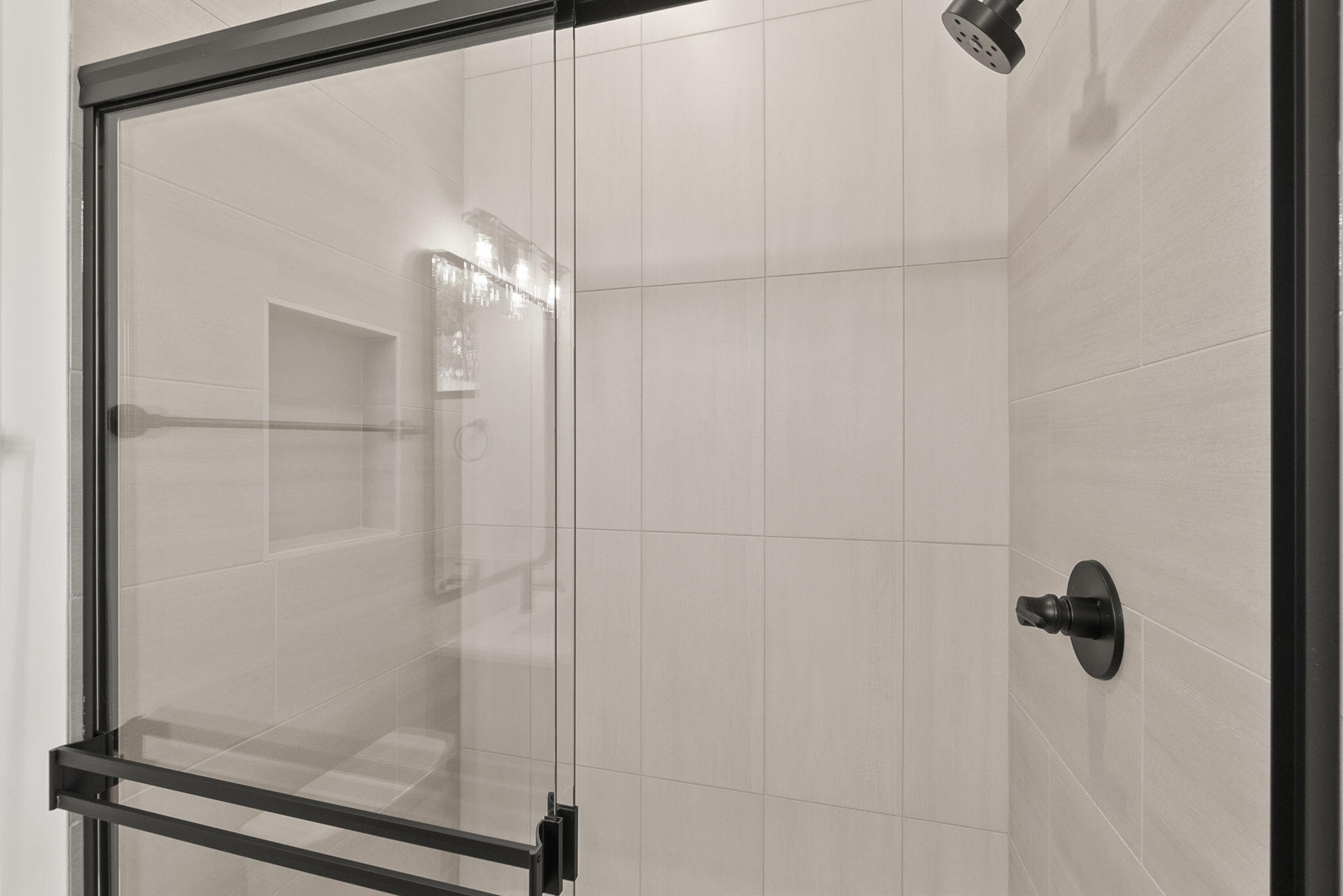 125 NW Broadway Street