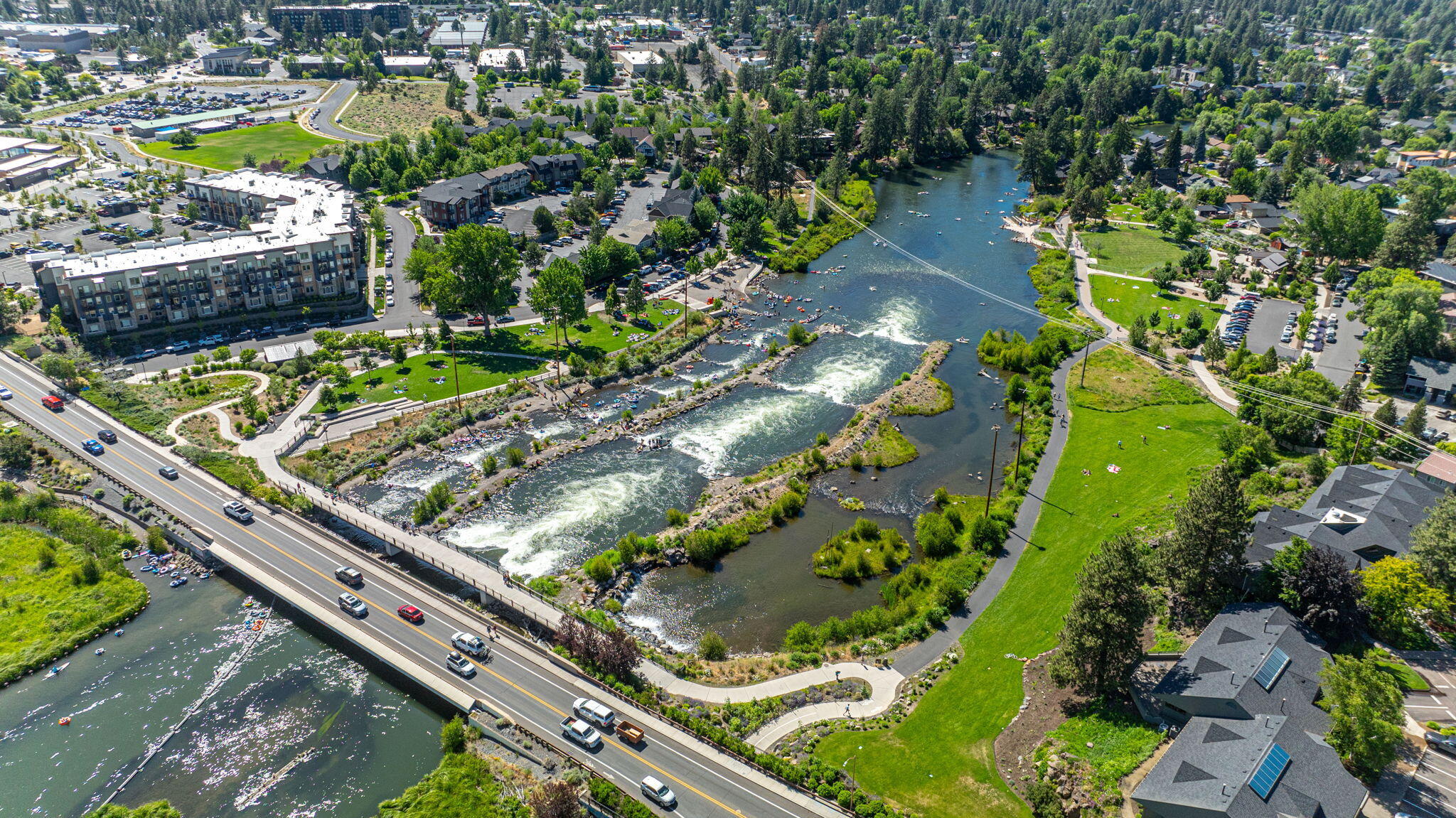 125 NW Broadway Street