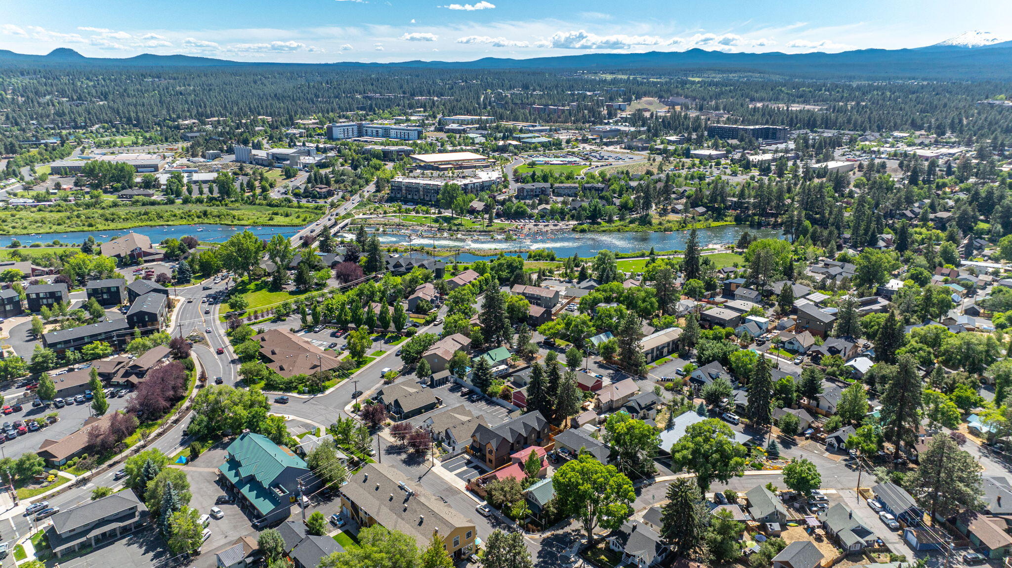 125 NW Broadway Street