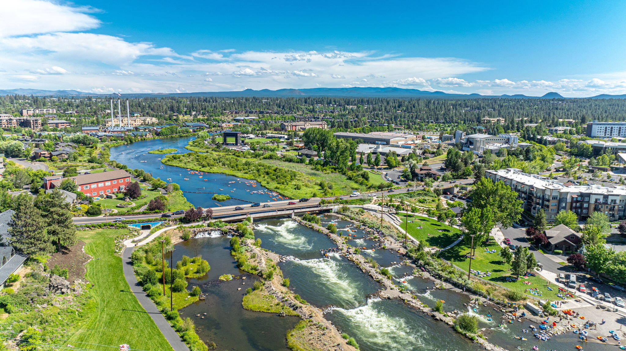 125 NW Broadway Street