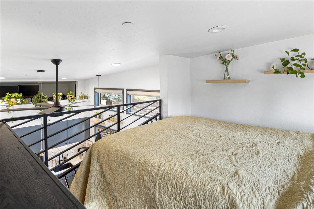 61304 SE Wizard Lane, UNIT 8