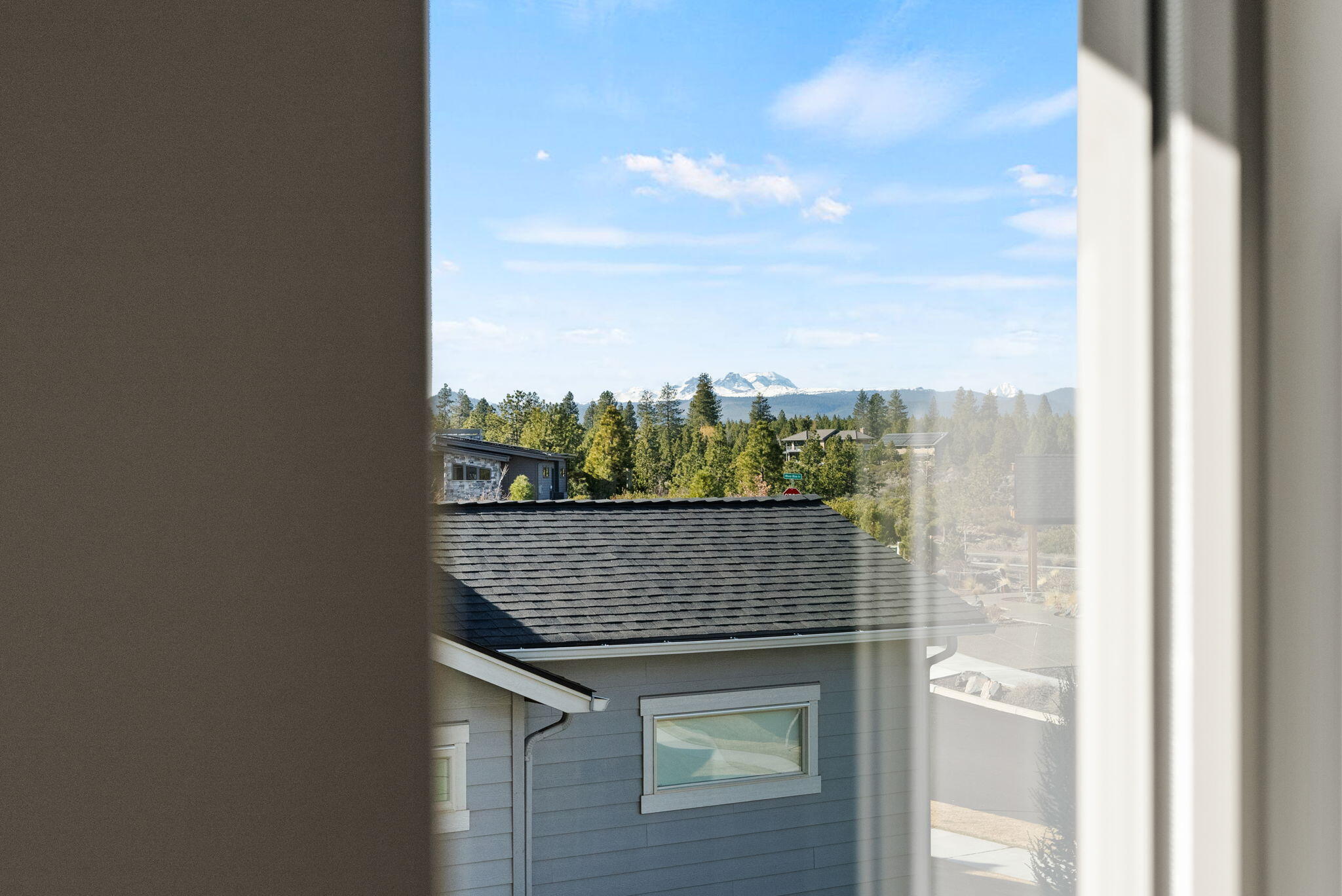 60836 SW Headwaters Loop