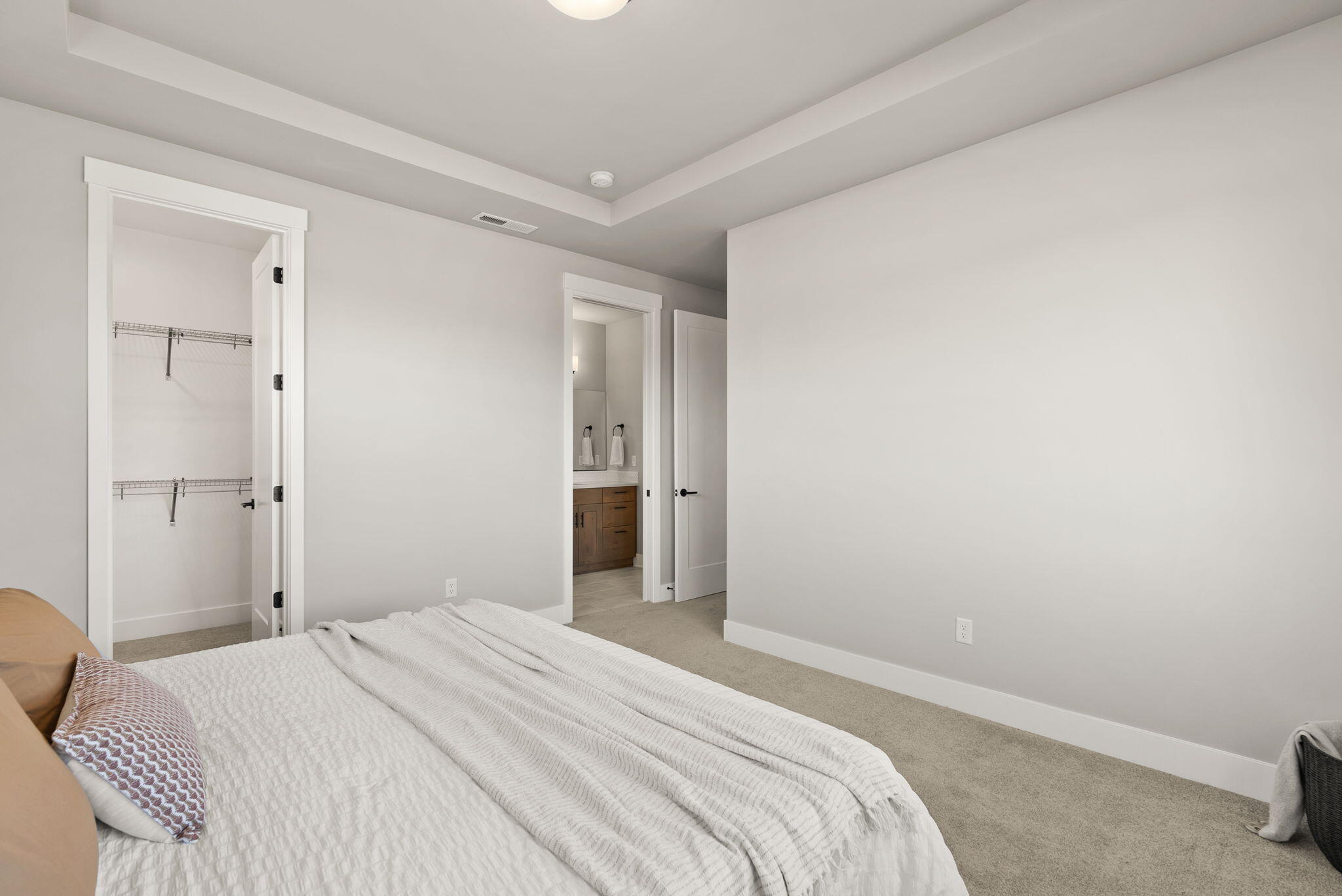 60836 SW Headwaters Loop