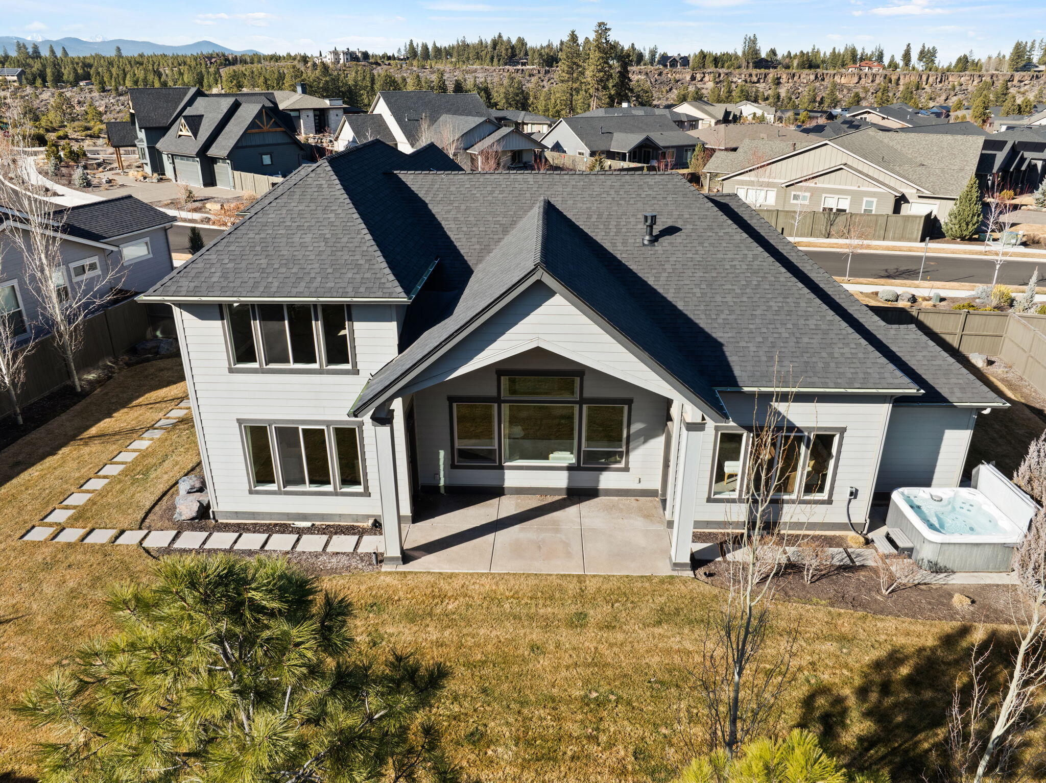 60836 SW Headwaters Loop