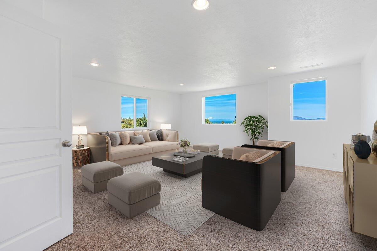 9444 SW Copper Road