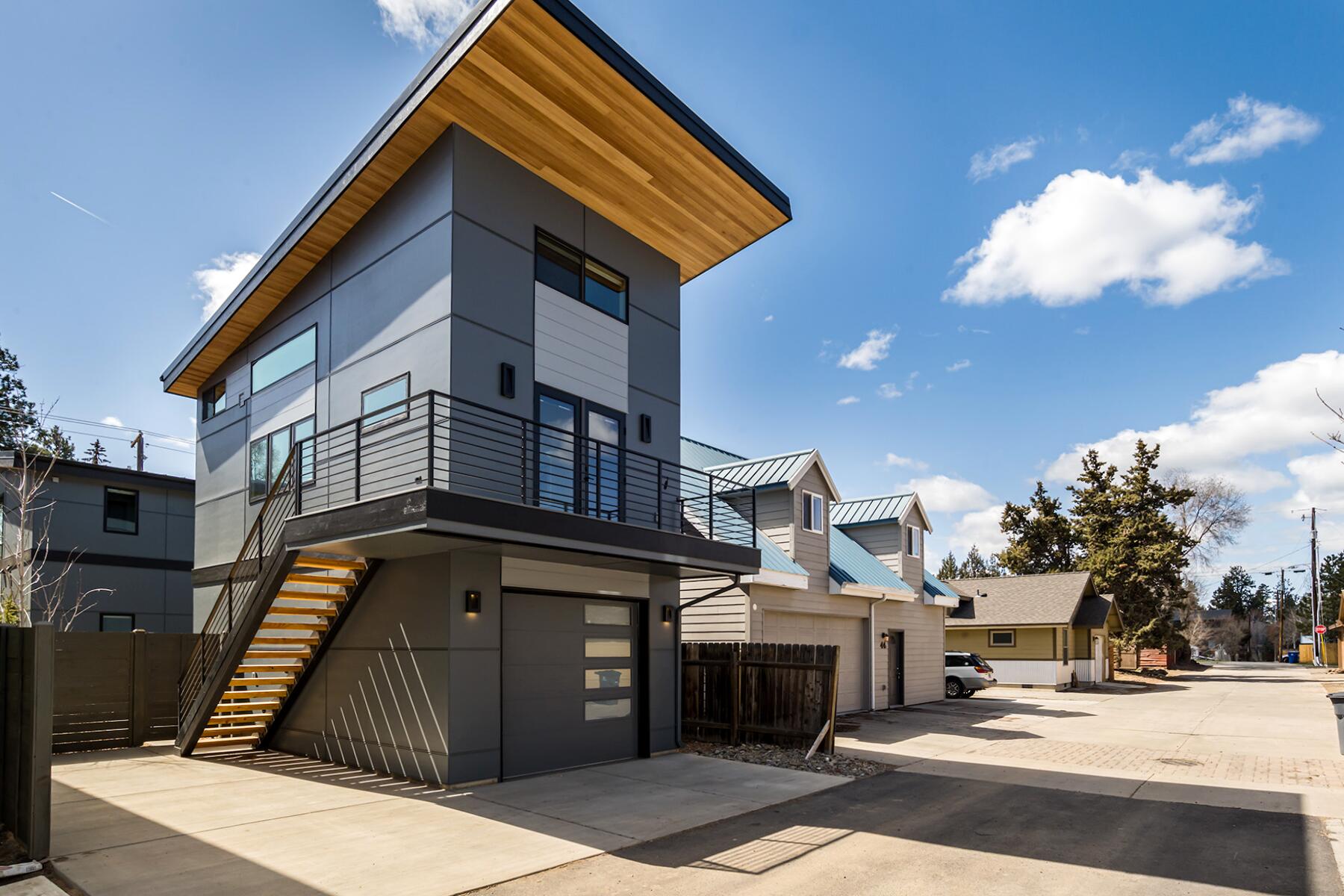 18 SW Roosevelt Avenue, 4