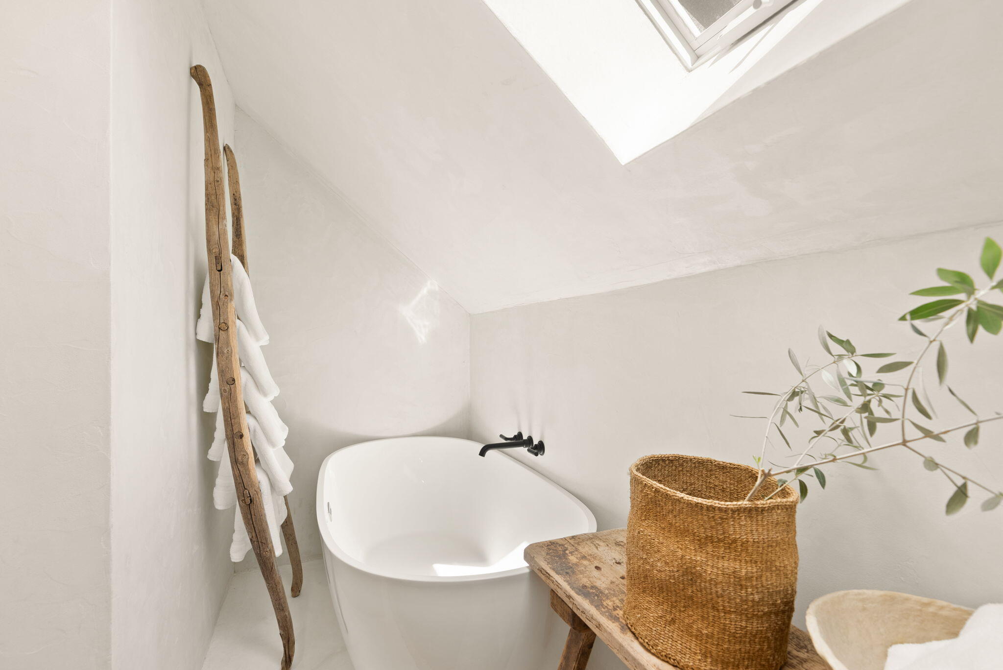 104 NW Congress Street