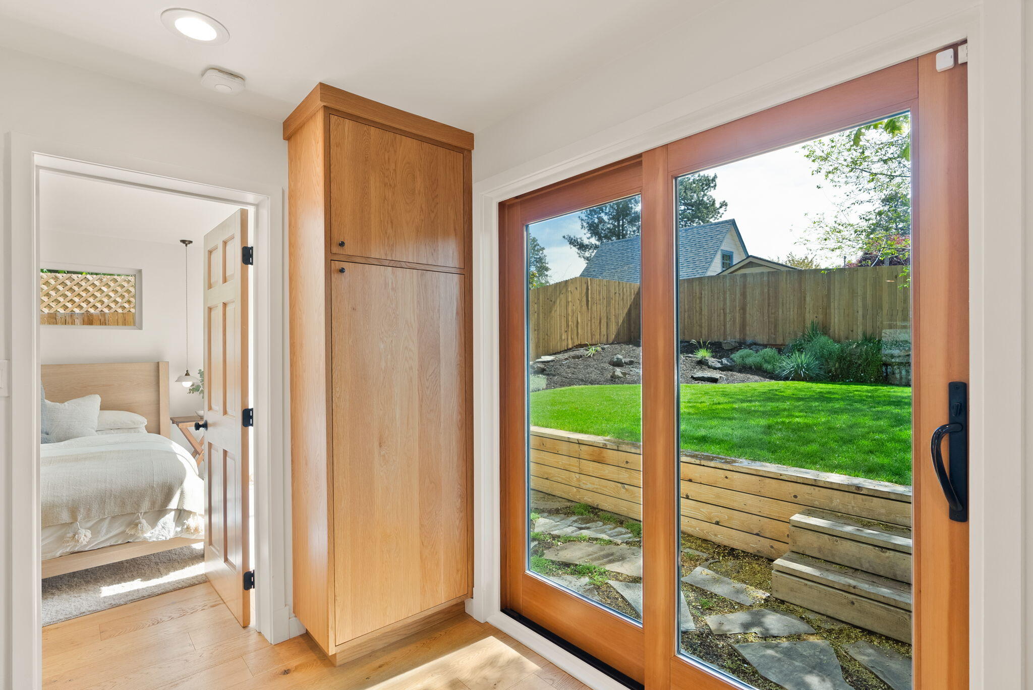 104 NW Congress Street