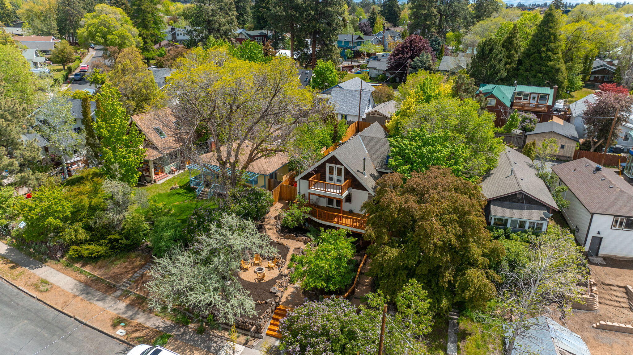 104 NW Congress Street