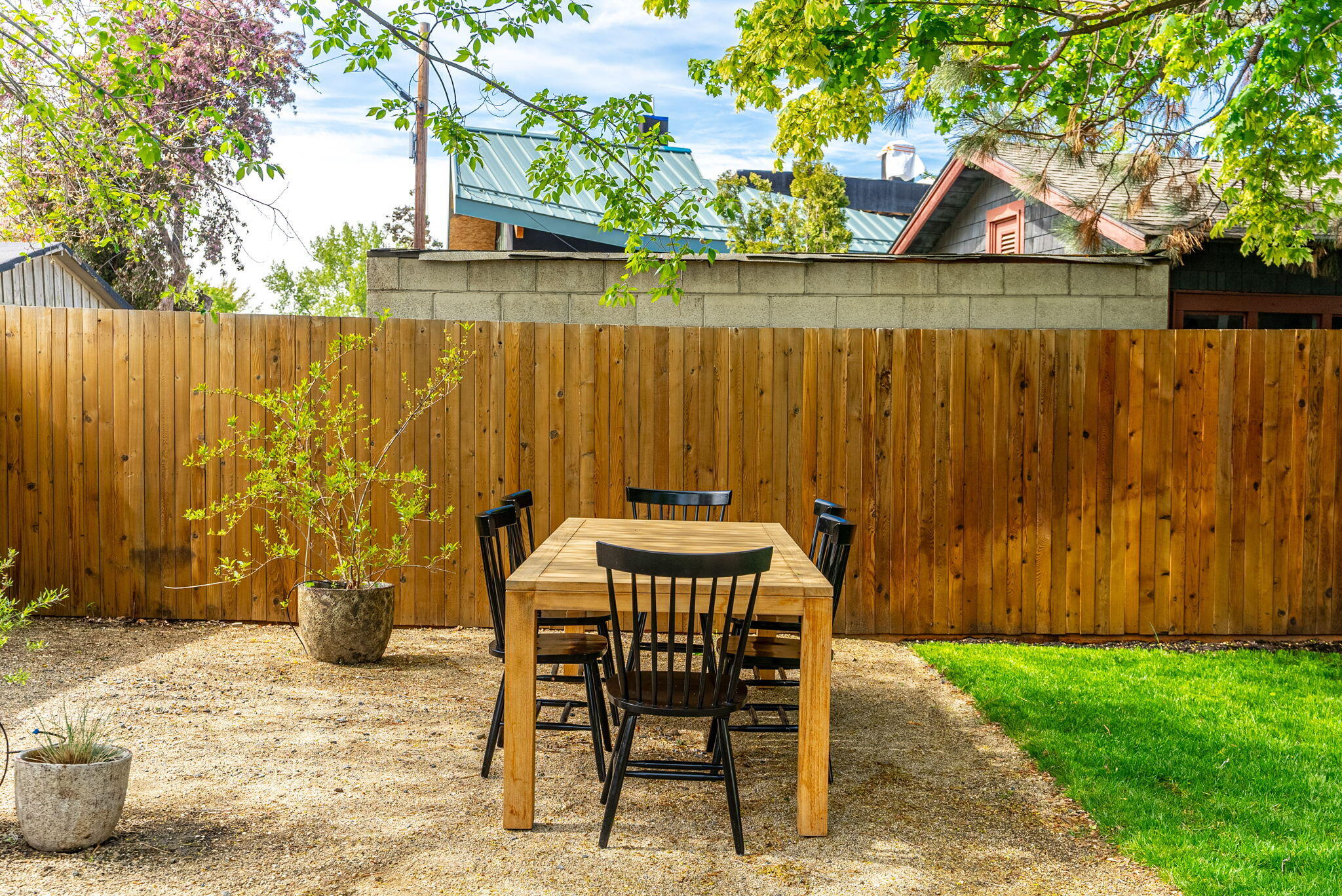 104 NW Congress Street