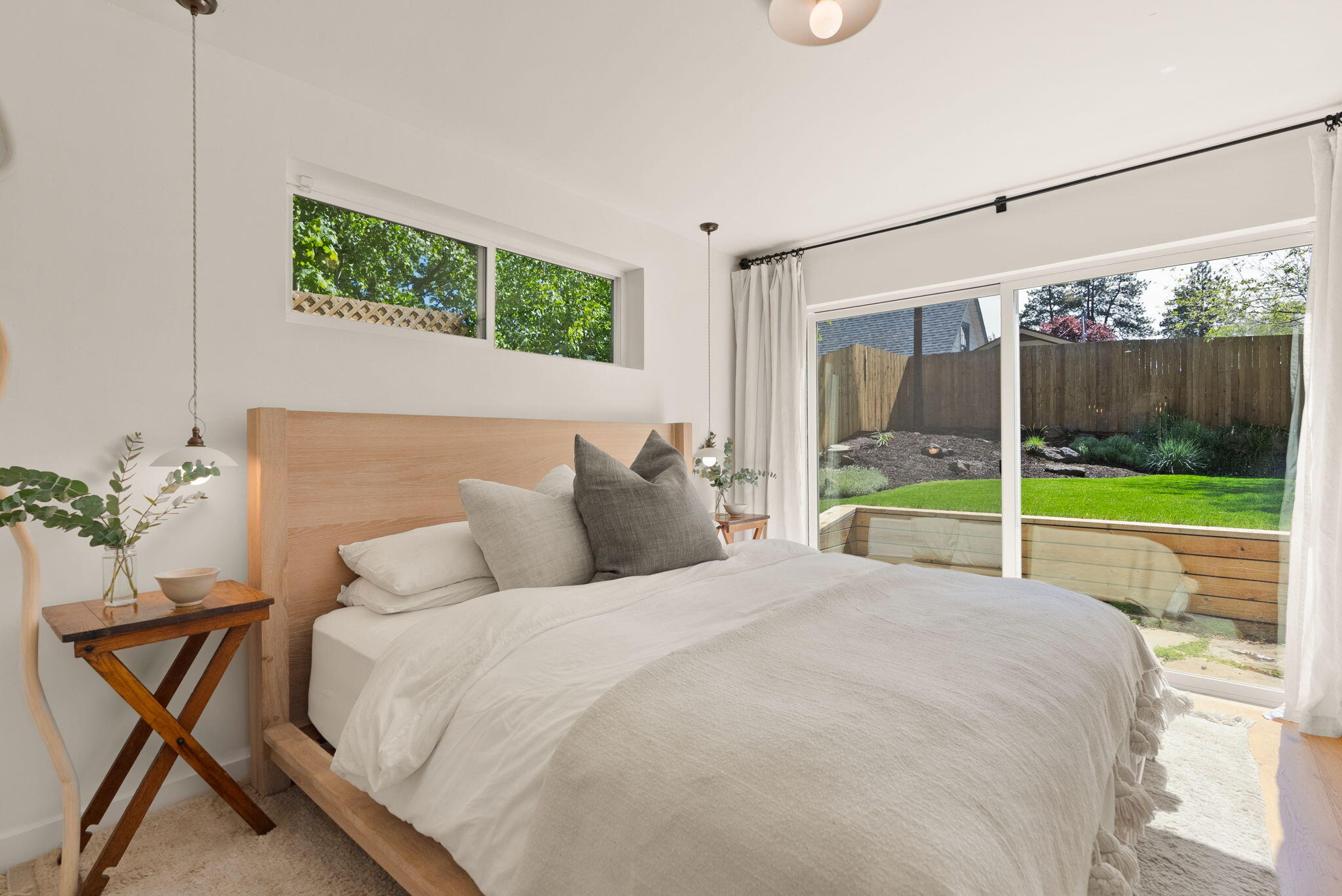 104 NW Congress Street