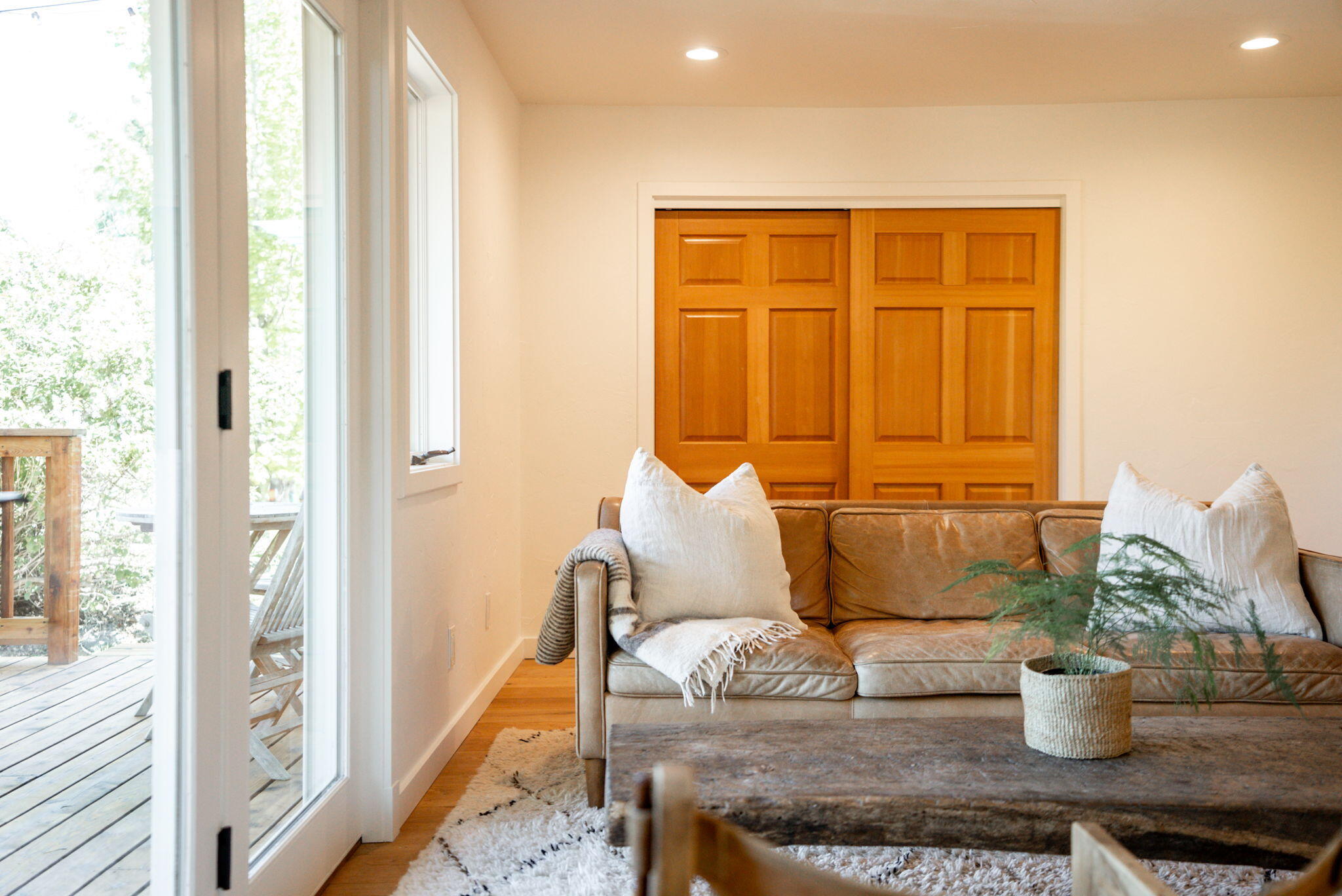 104 NW Congress Street