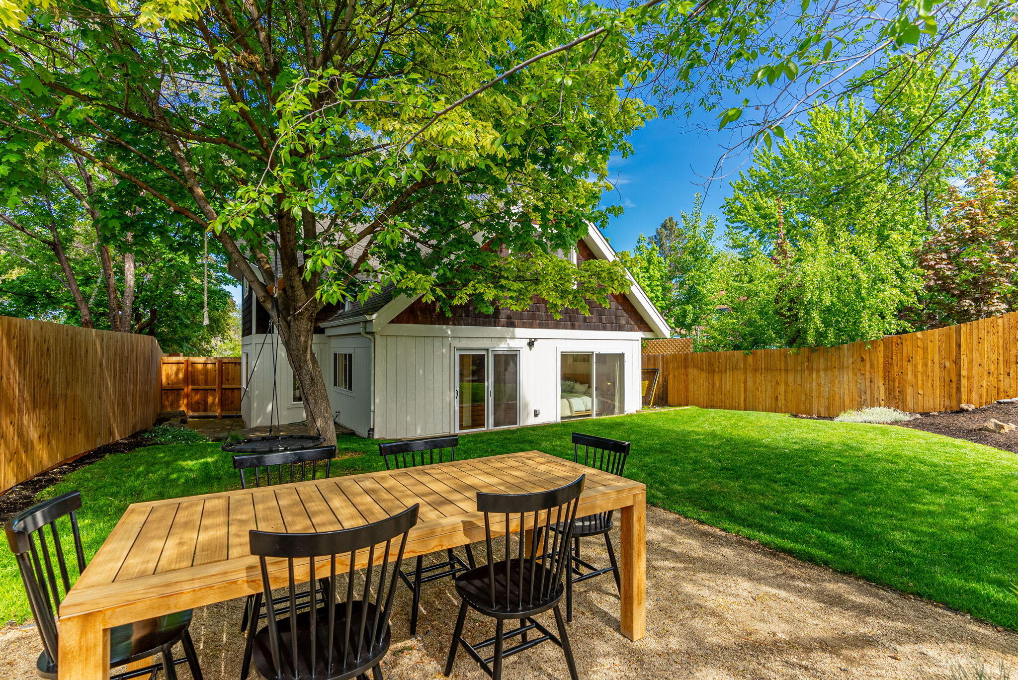 104 NW Congress Street