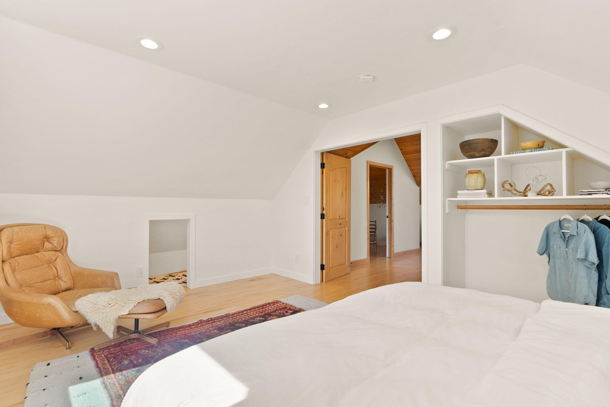 104 NW Congress Street